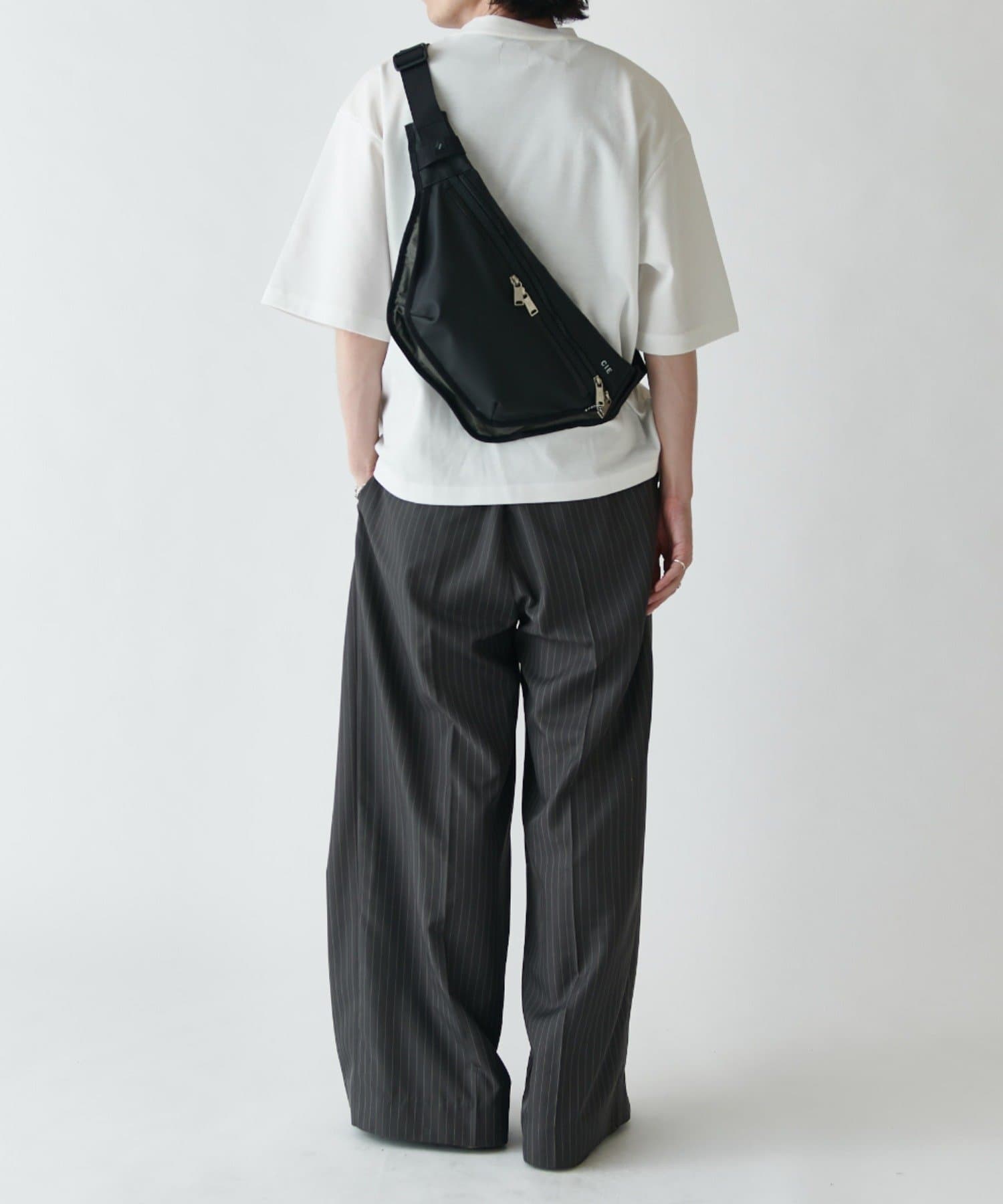 Lui's(ルイス) 【CIE】VARIOUS SLINGBAG-M