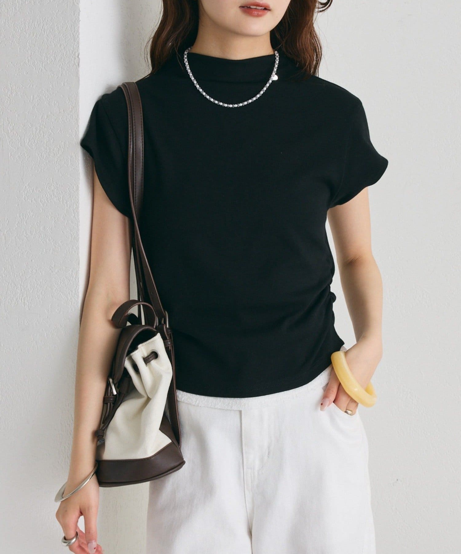 mystic(ミスティック) プレート付きハイネックTシャツ
