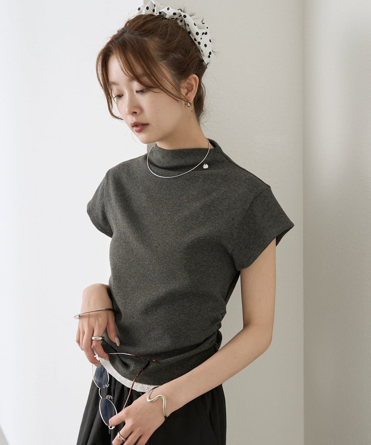 mystic(ミスティック) プレート付きハイネックTシャツ