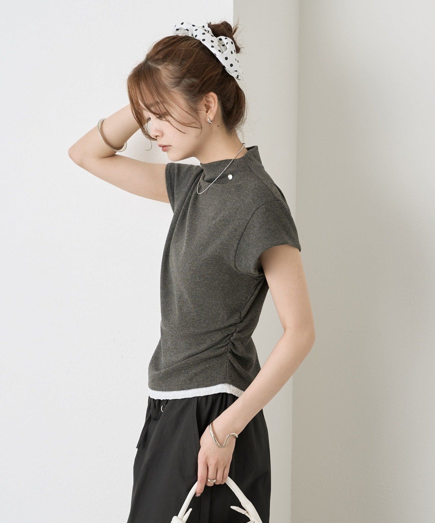 mystic(ミスティック) プレート付きハイネックTシャツ