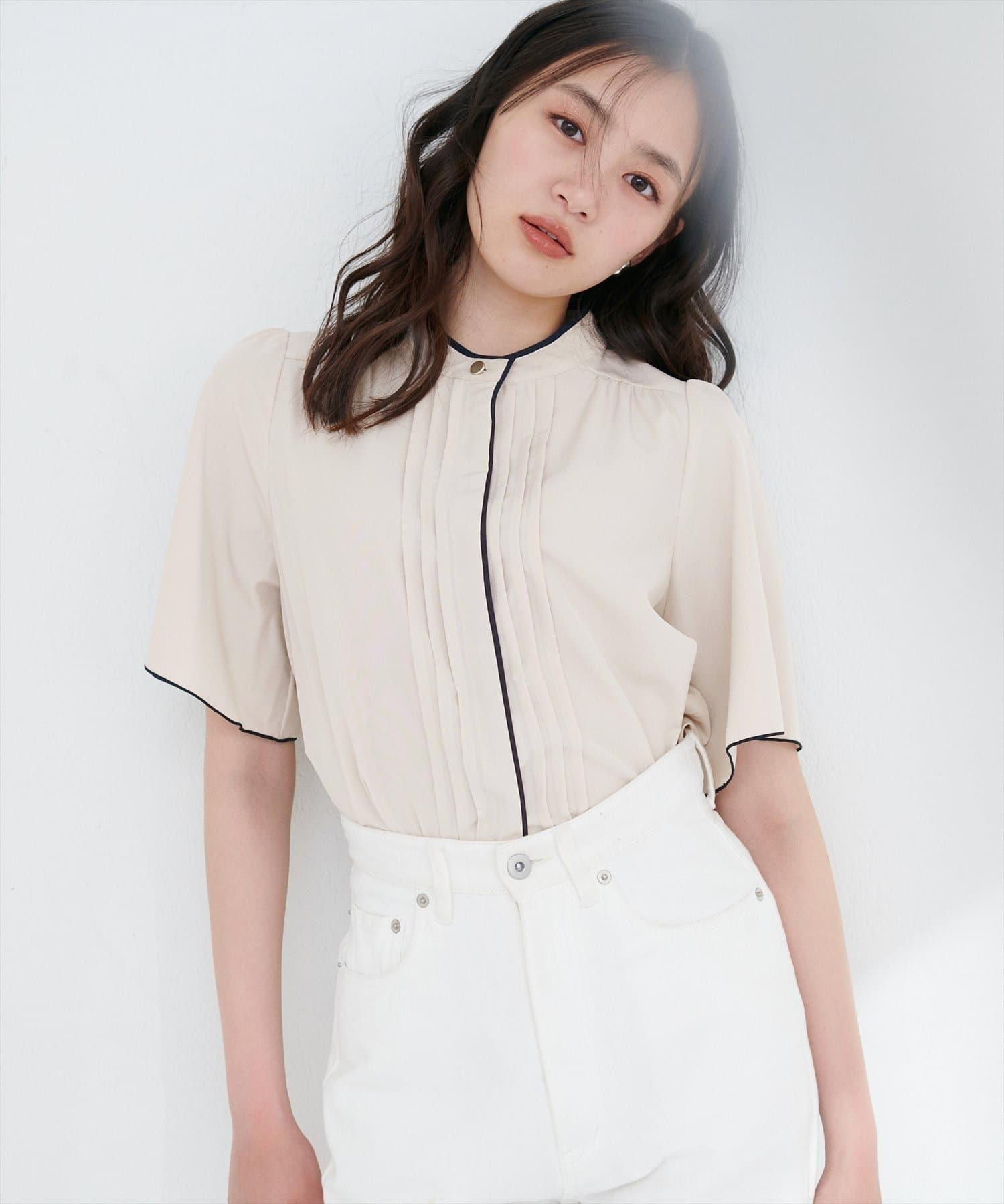 NICE CLAUP / OLIVE des OLIVE OUTLET(ナイスクラップ  / オリーブ デ オリーブ アウトレット) 【natural couture】パイピングタックフレアスリーブブラウス