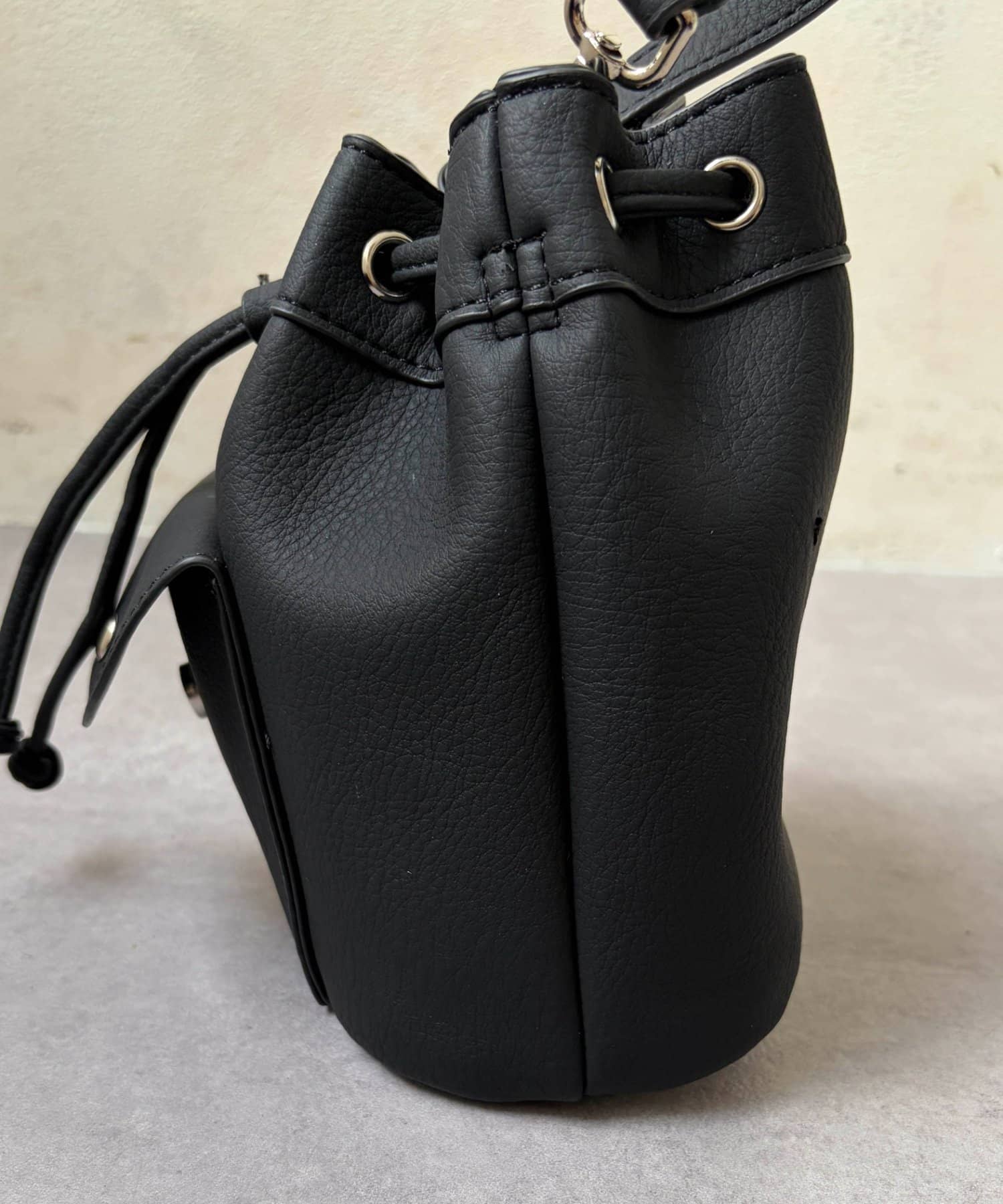 Chez toi(シェトワ) フロントポケット巾着2WAYBAG