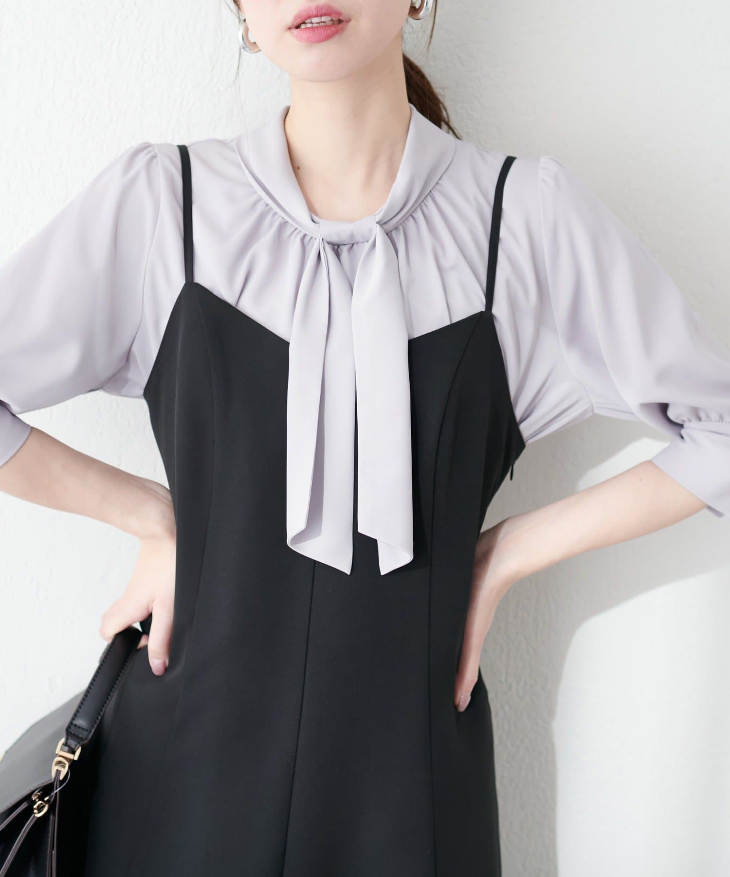 NICE CLAUP / OLIVE des OLIVE OUTLET(ナイスクラップ  / オリーブ デ オリーブ アウトレット) 【natural couture】袖口パールノット結び６分袖ブラウス