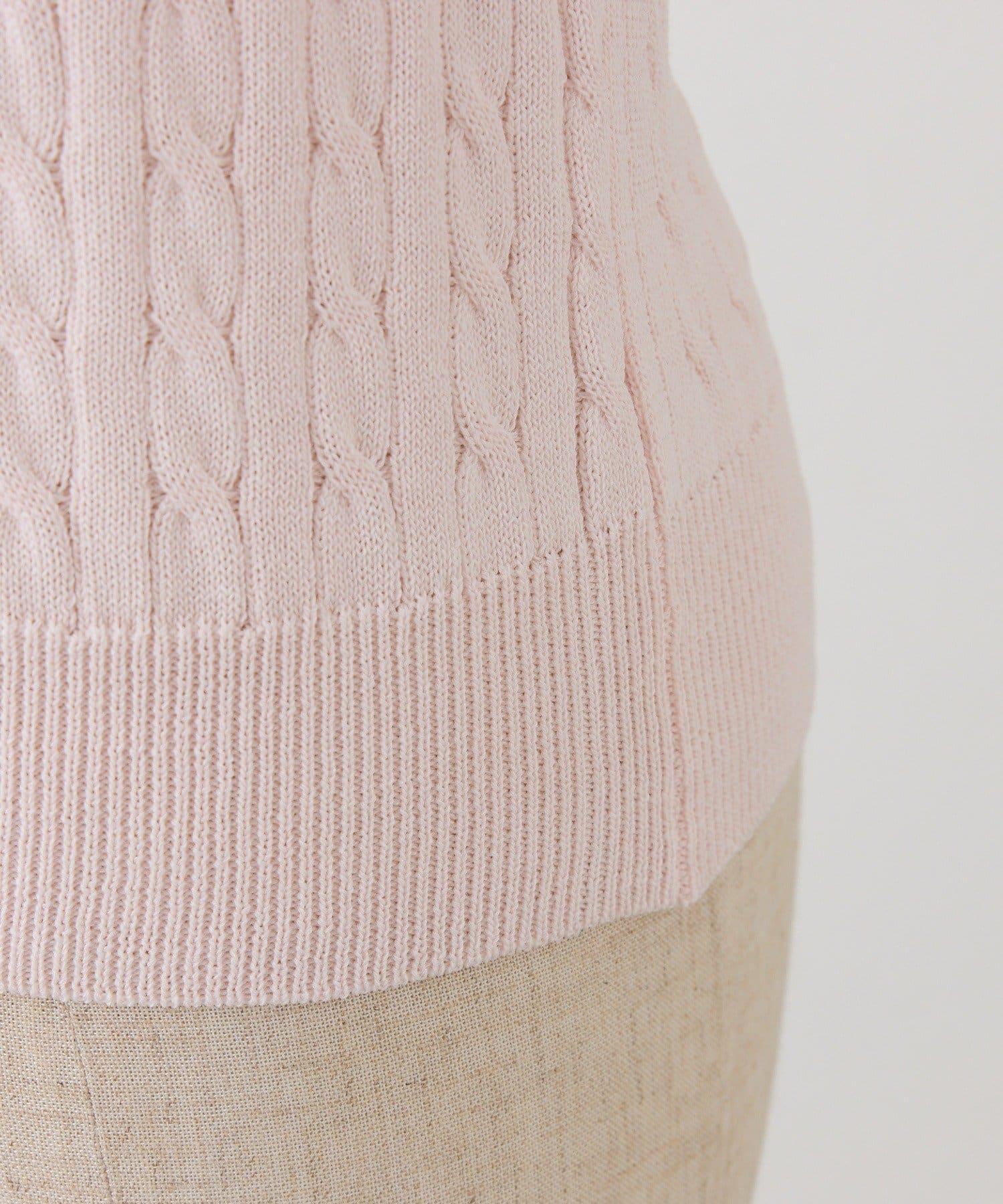 one after another NICE CLAUP(ワンアフターアナザー ナイスクラップ) 刺繍入りレースドッキングケーブルニット