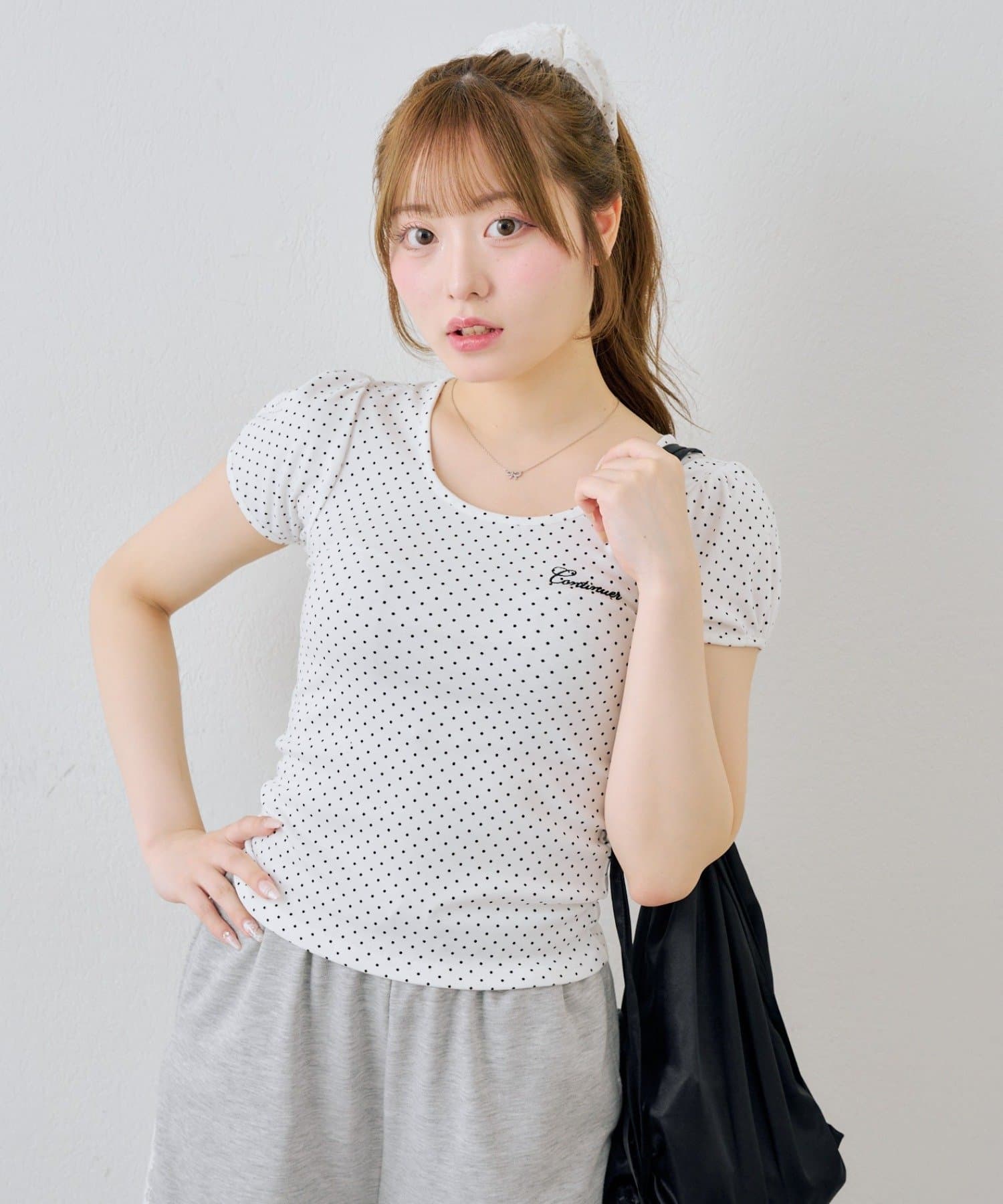 NICE CLAUP / OLIVE des OLIVE OUTLET(ナイスクラップ  / オリーブ デ オリーブ アウトレット) 【continuer】後ろリボンパフT