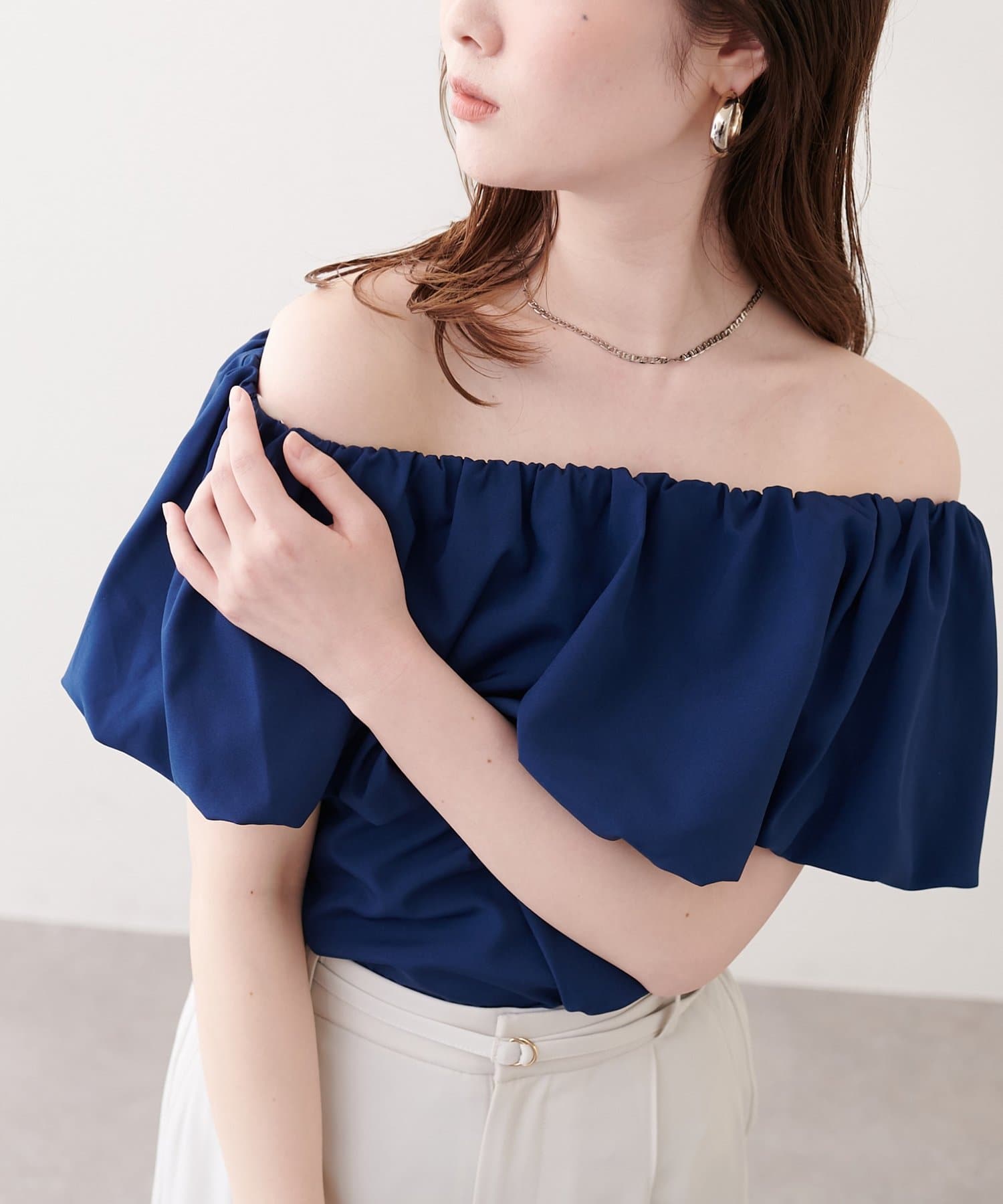 natural couture(ナチュラルクチュール) 〈mizukoto〉マルチWAYオフショルバルーンTOPS