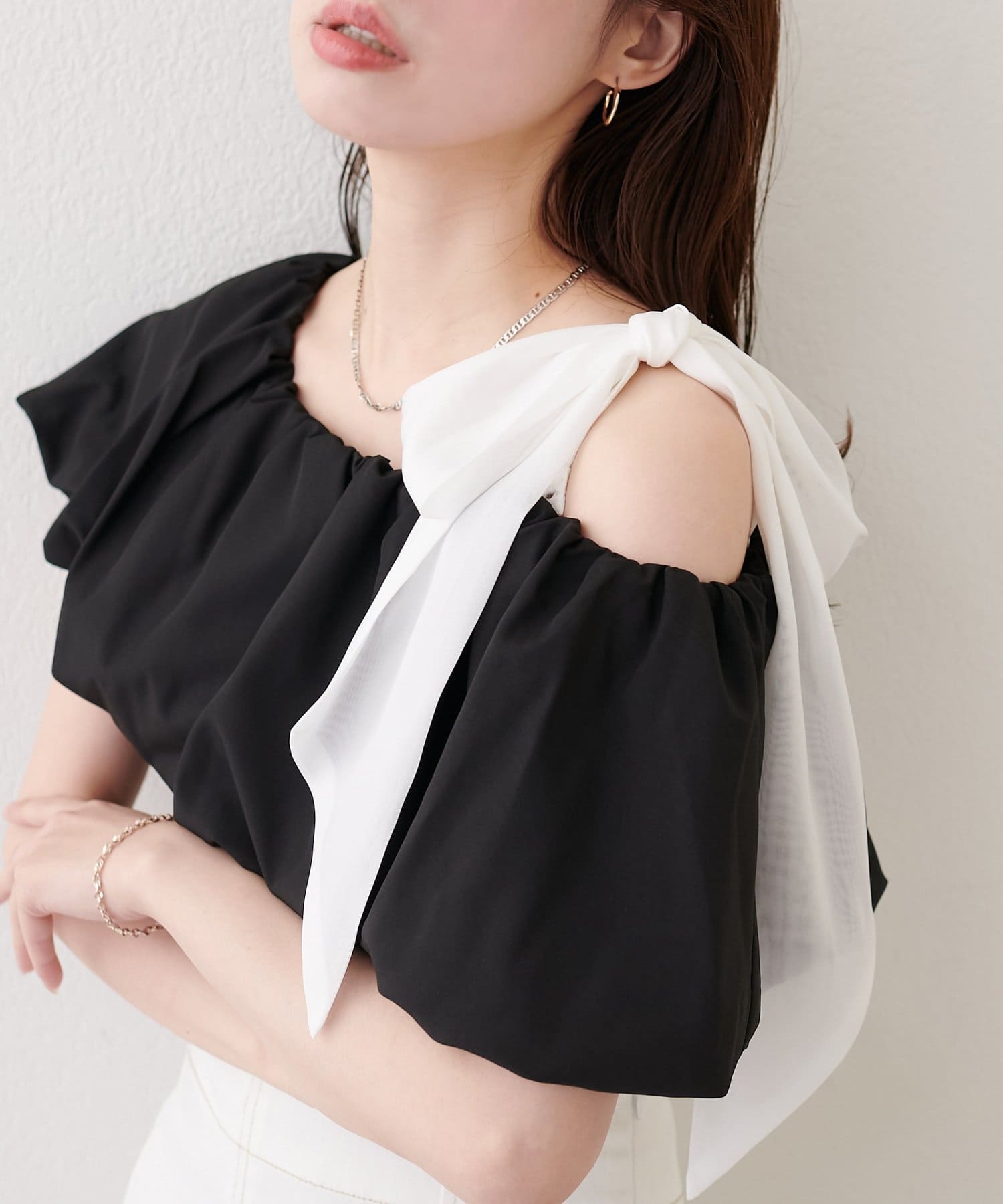 natural couture(ナチュラルクチュール) 〈mizukoto〉マルチWAYオフショルバルーンTOPS