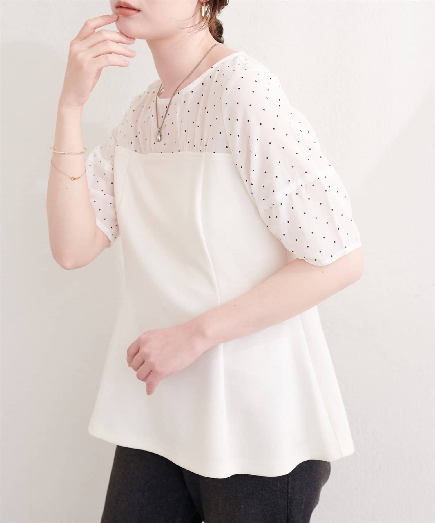 natural couture(ナチュラルクチュール) シアーペプラムトップス