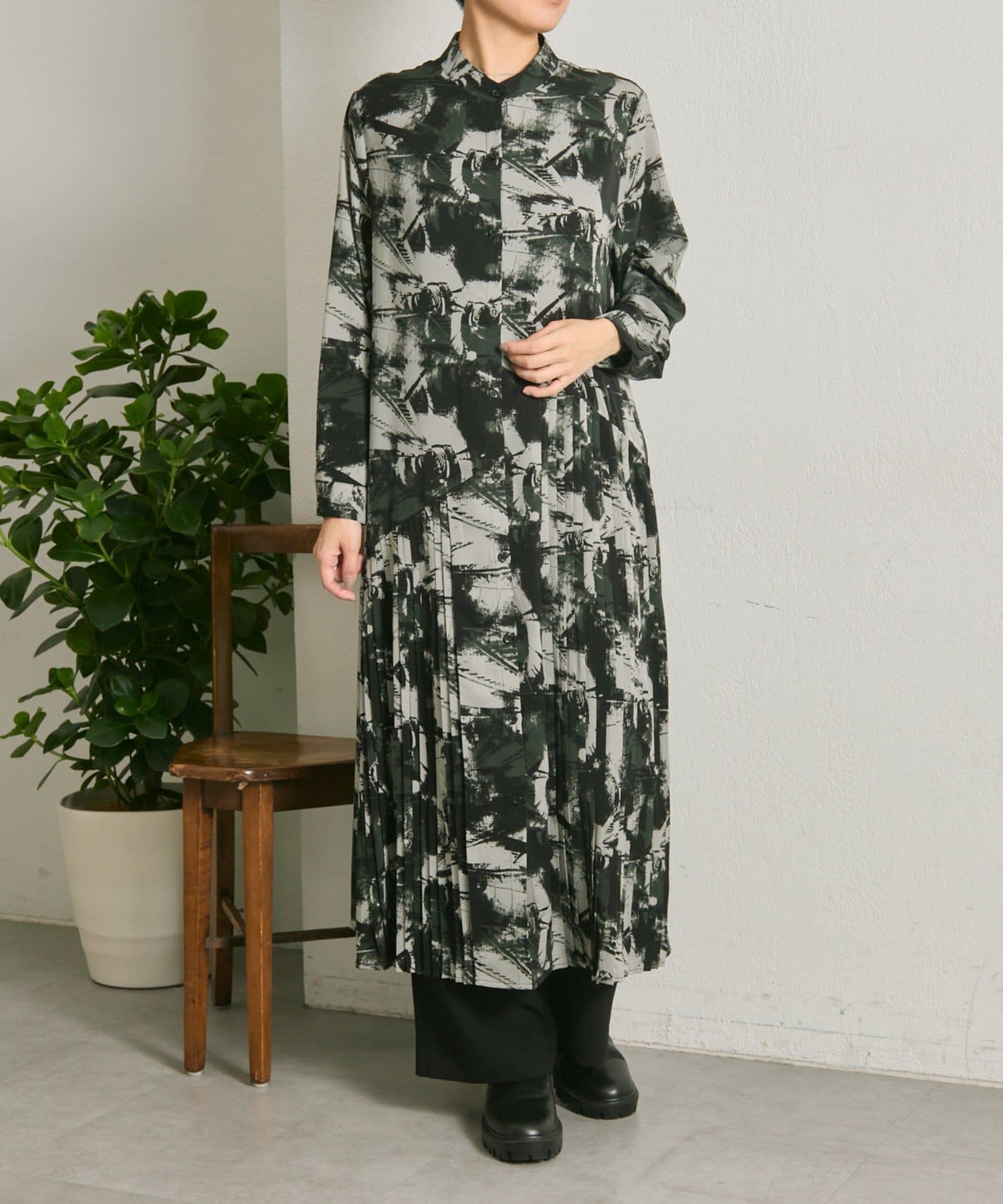 OUTLET(アウトレット) 【ear PAPILLONNER】長袖斜めプリーツワンピース