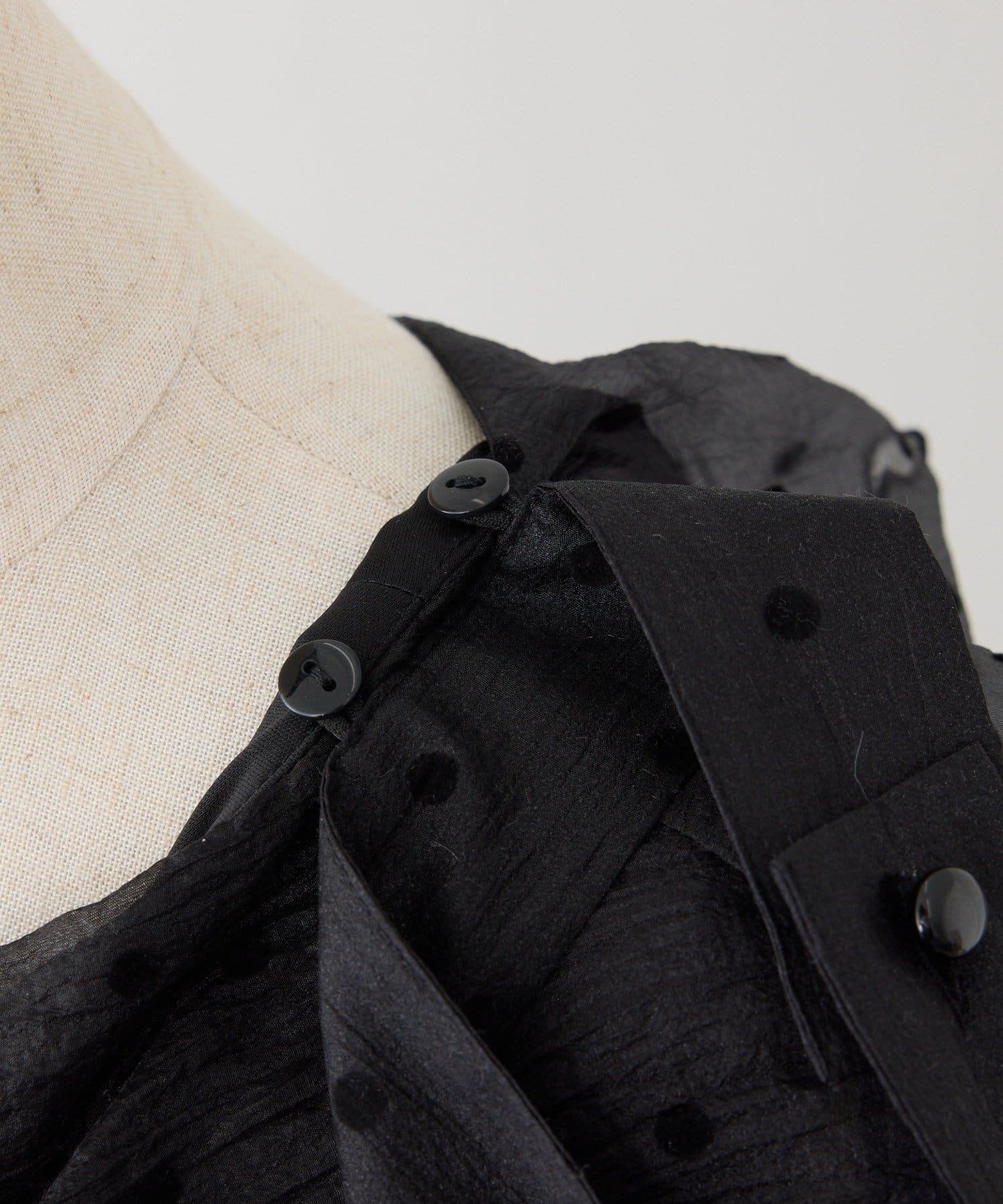 NICE CLAUP / OLIVE des OLIVE OUTLET(ナイスクラップ  / オリーブ デ オリーブ アウトレット) 【one after another】オフショルブラウス