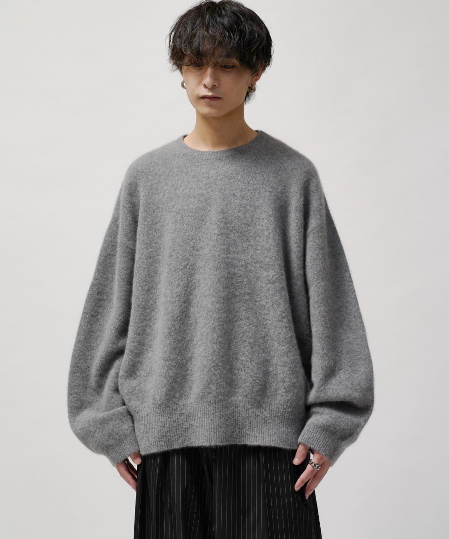 Lui's(ルイス) ウールライトクルーネックニット