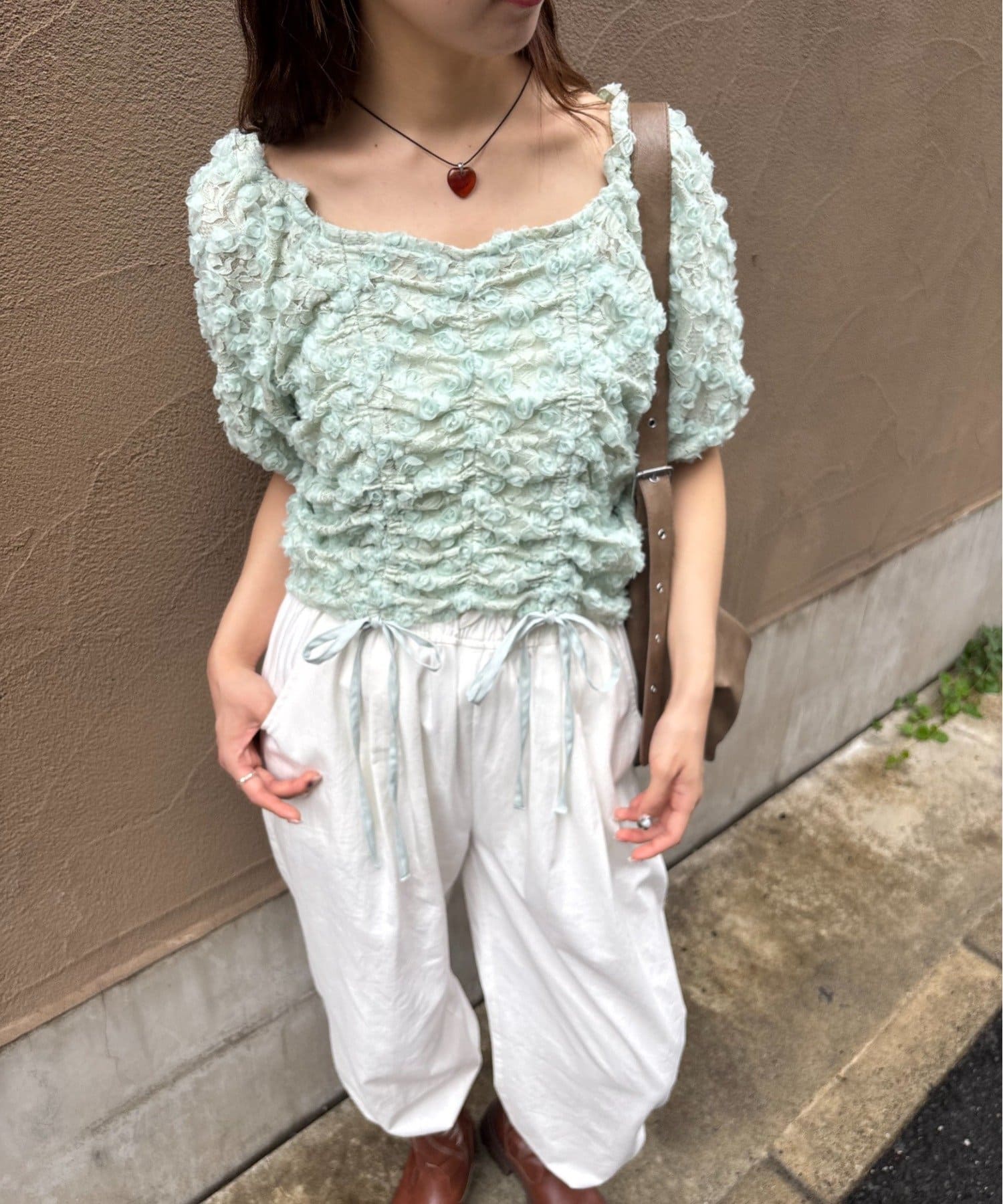 w closet(ダブルクローゼット) フラワーレースドロストブラウス 夏服