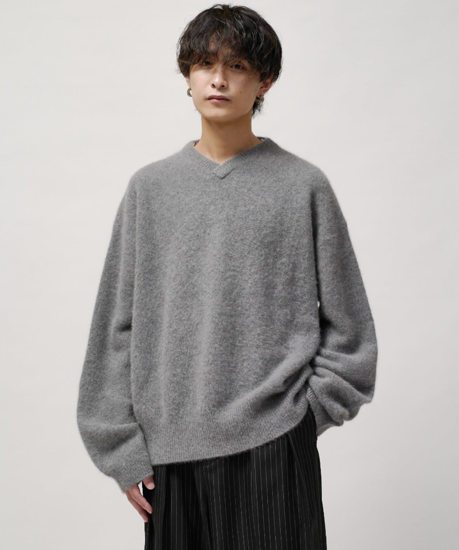Lui's(ルイス) ウールライトVネックニット