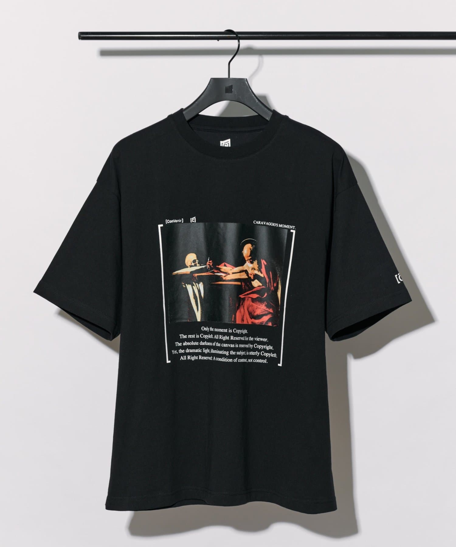 COLONY 2139(コロニー トゥーワンスリーナイン) 【ConVenir】カラヴァッジョTシャツ