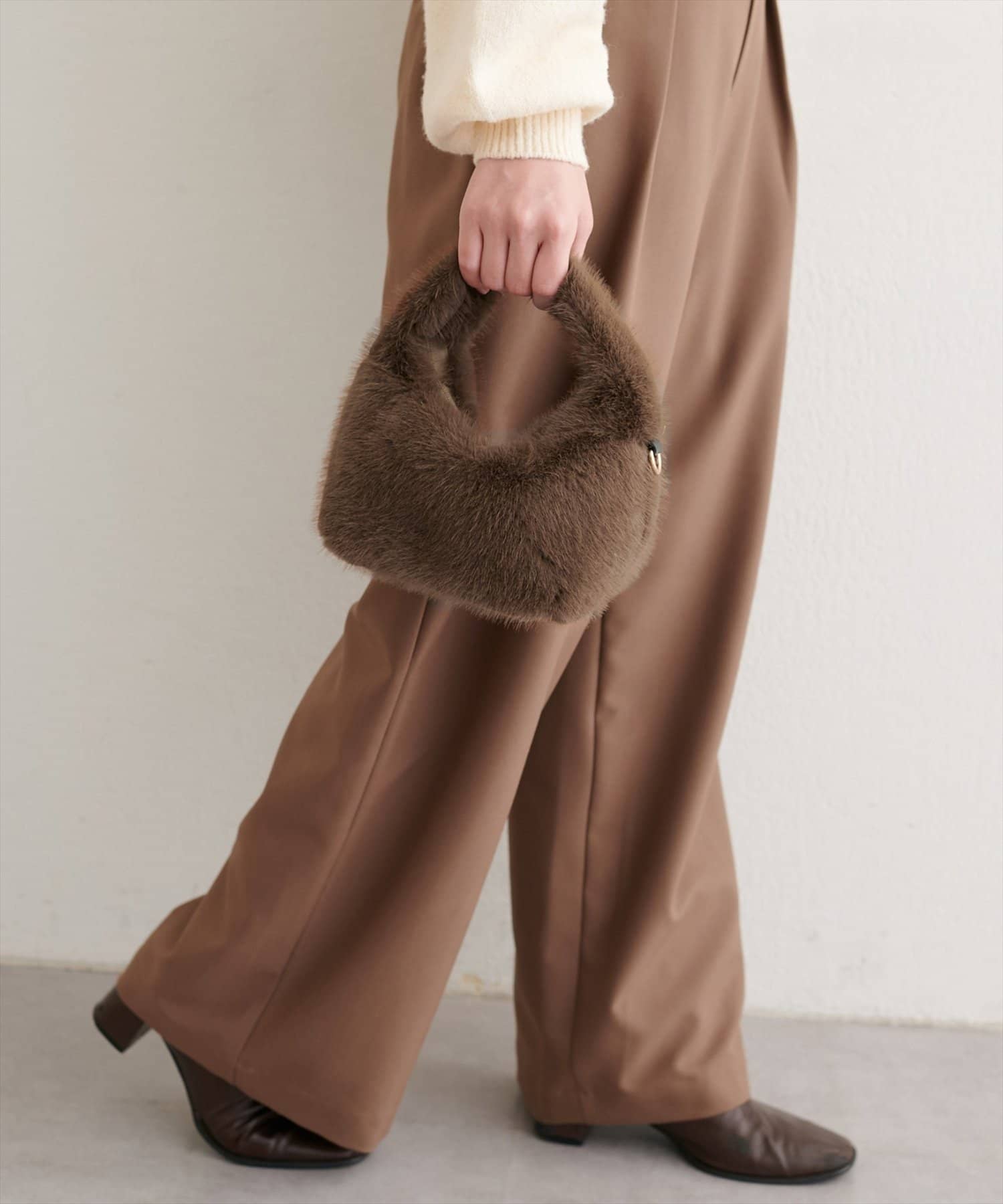 NICE CLAUP / OLIVE des OLIVE OUTLET(ナイスクラップ  / オリーブ デ オリーブ アウトレット) ショルダー付きファーバッグ