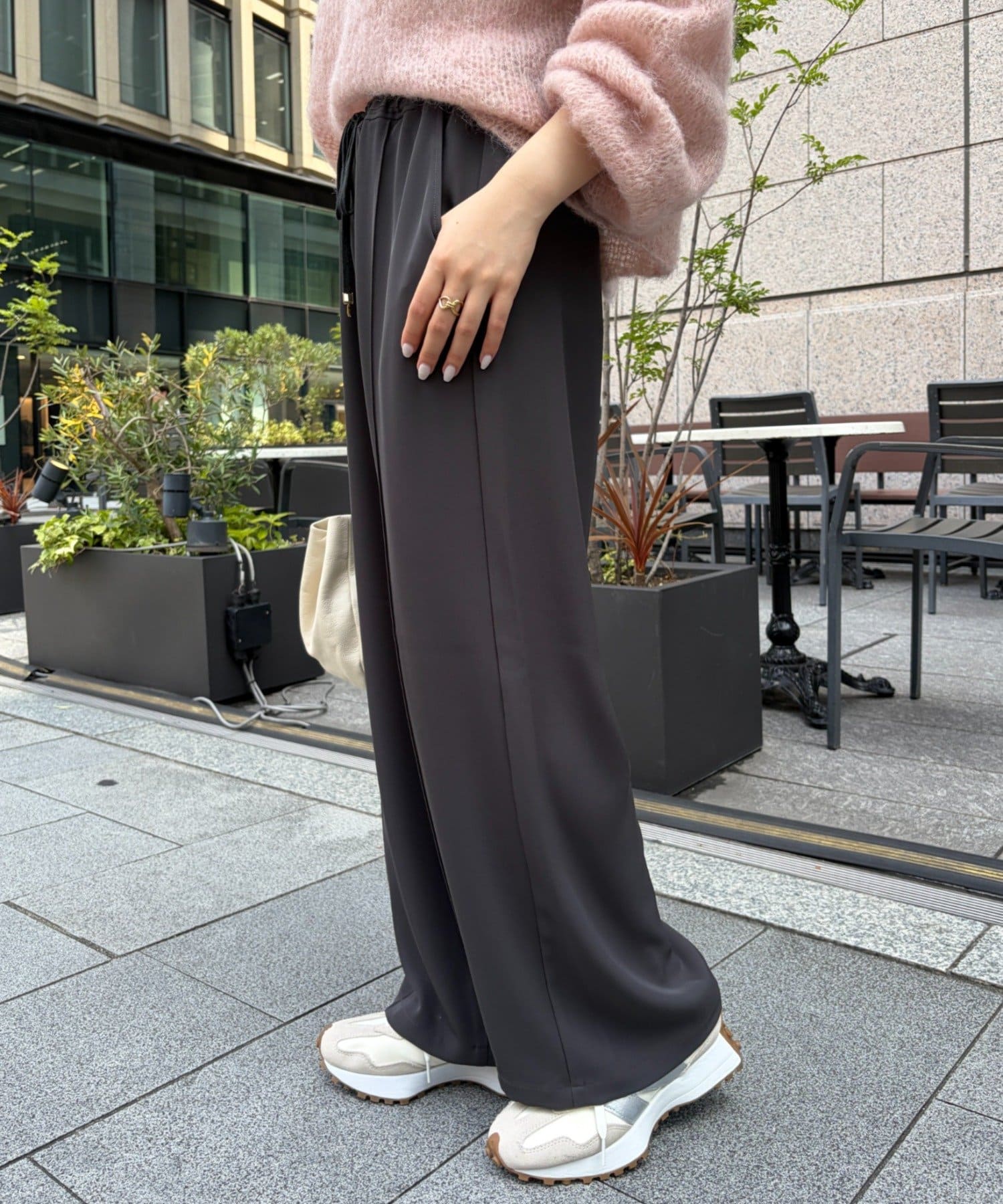Jena　espace merveilleux(ジェナ　エスパスメルヴェイユ) 【WEB限定新色登場！】【6色展開・3サイズ展開カラー有】トロミイージーパンツ2