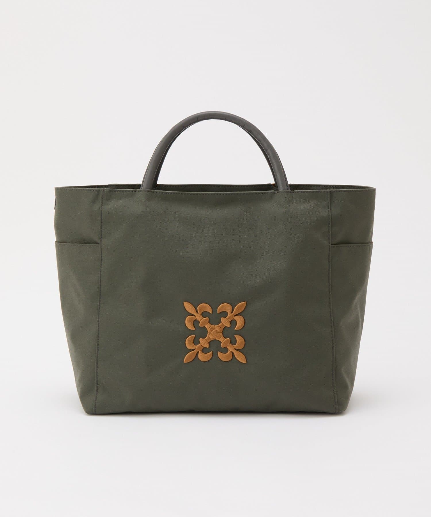 russet(ラシット) 【モノグラム刺繍】コーデュラナイロントートバッグ