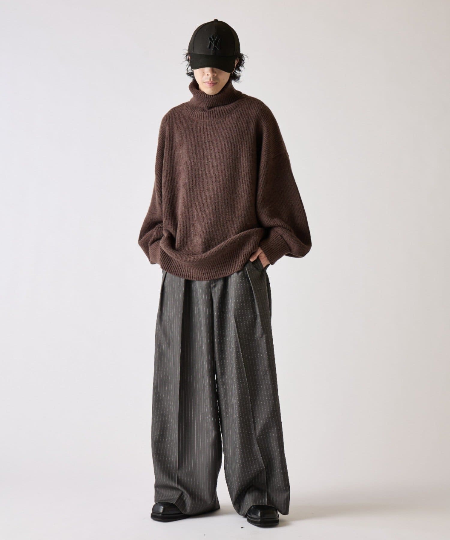 Lui's(ルイス) 【Neucon】畦編みオーバートップルーズタートルネックニット