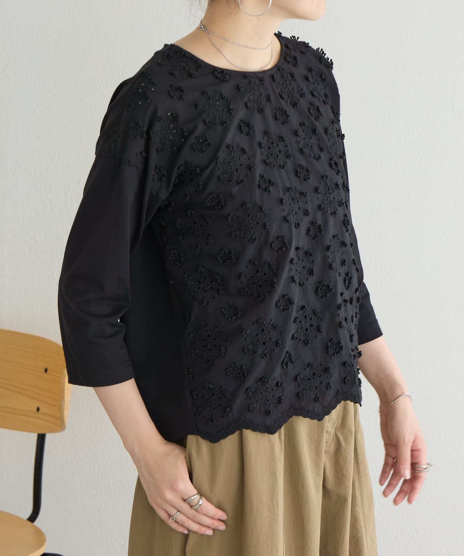 ツブツブフロント刺繍カットソー | BEARDSLEY(ビアズリー)レディース