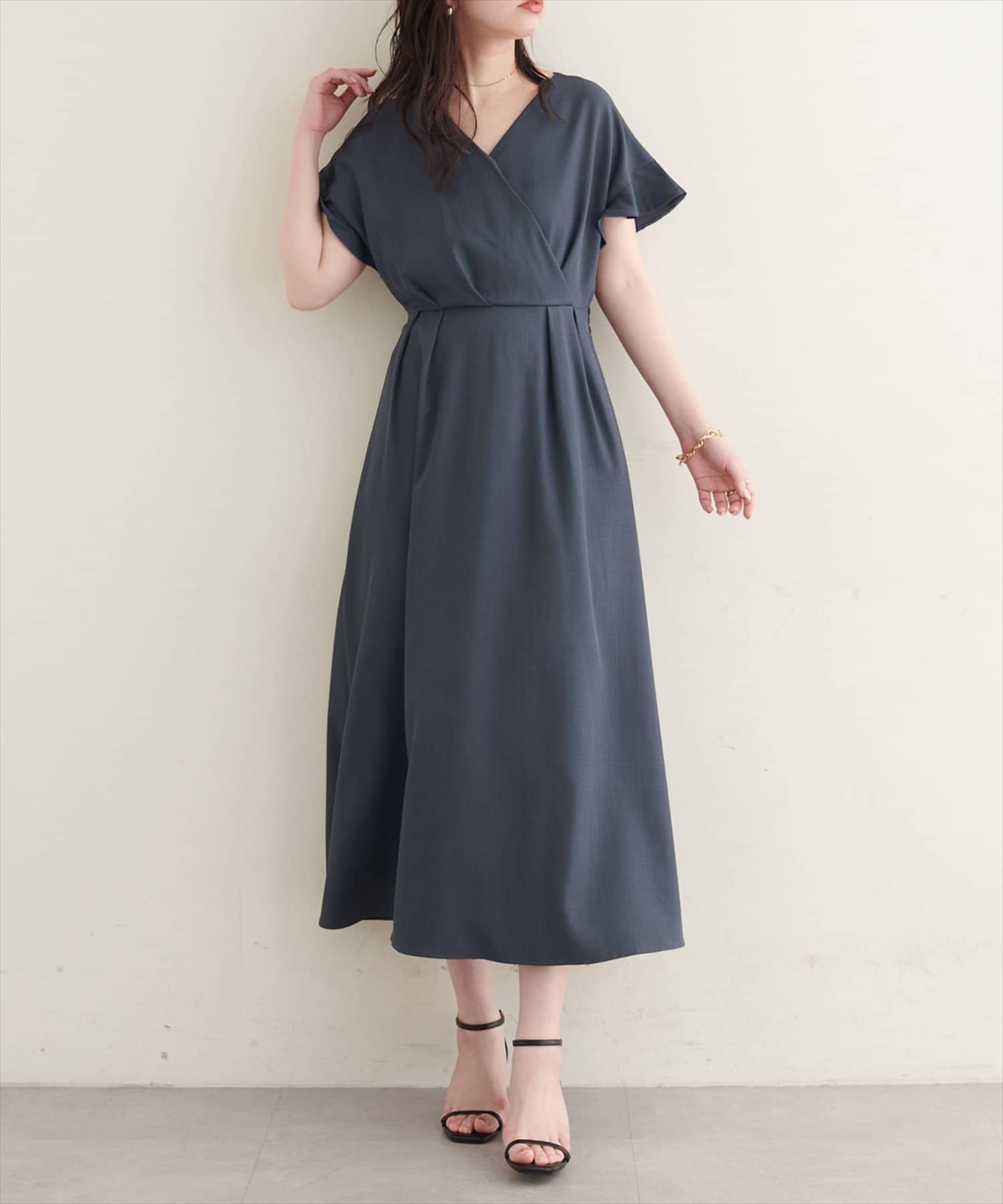 natural couture(ナチュラルクチュール) 【sherbet line】接触冷感カシュクールフリル袖ワンピース
