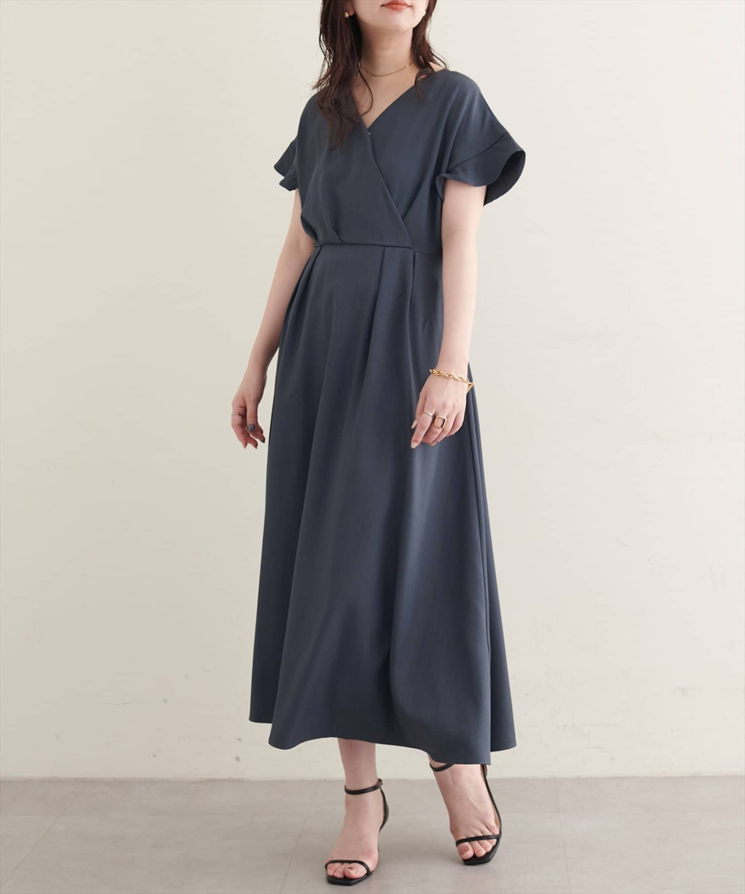 natural couture(ナチュラルクチュール) 【sherbet line】接触冷感カシュクールフリル袖ワンピース