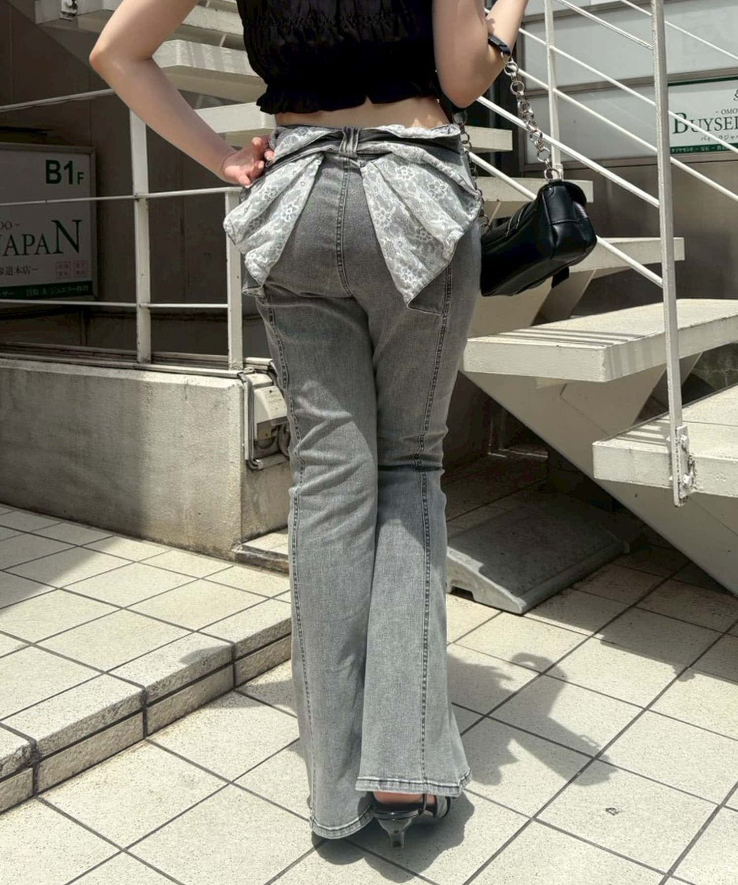 NICE CLAUP / OLIVE des OLIVE OUTLET(ナイスクラップ  / オリーブ デ オリーブ アウトレット) 【ANOTHER BRANCH】バックリボンレースフレアーパンツ