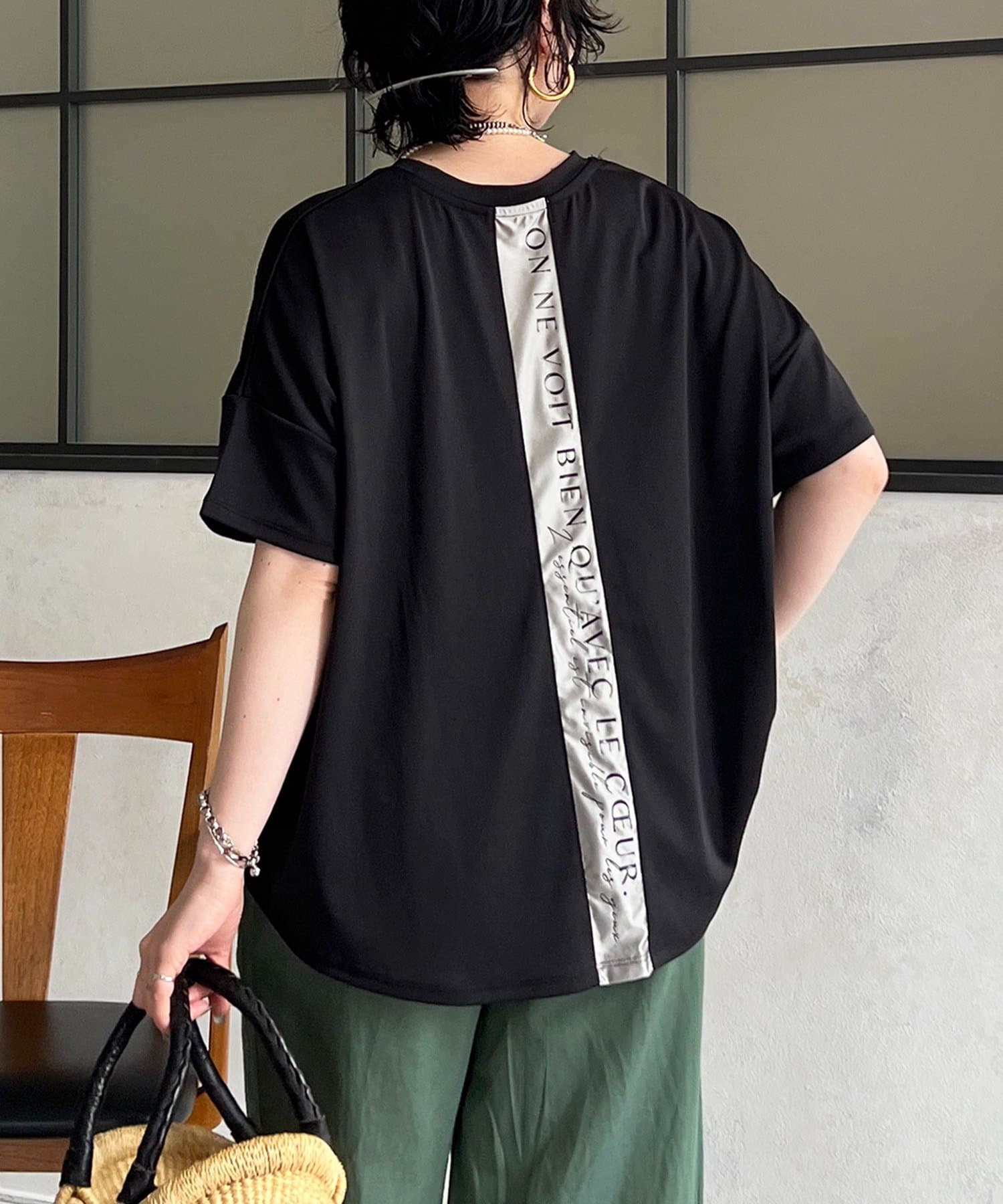 un dix cors(アンディコール) スムースバックロゴプルオーバー