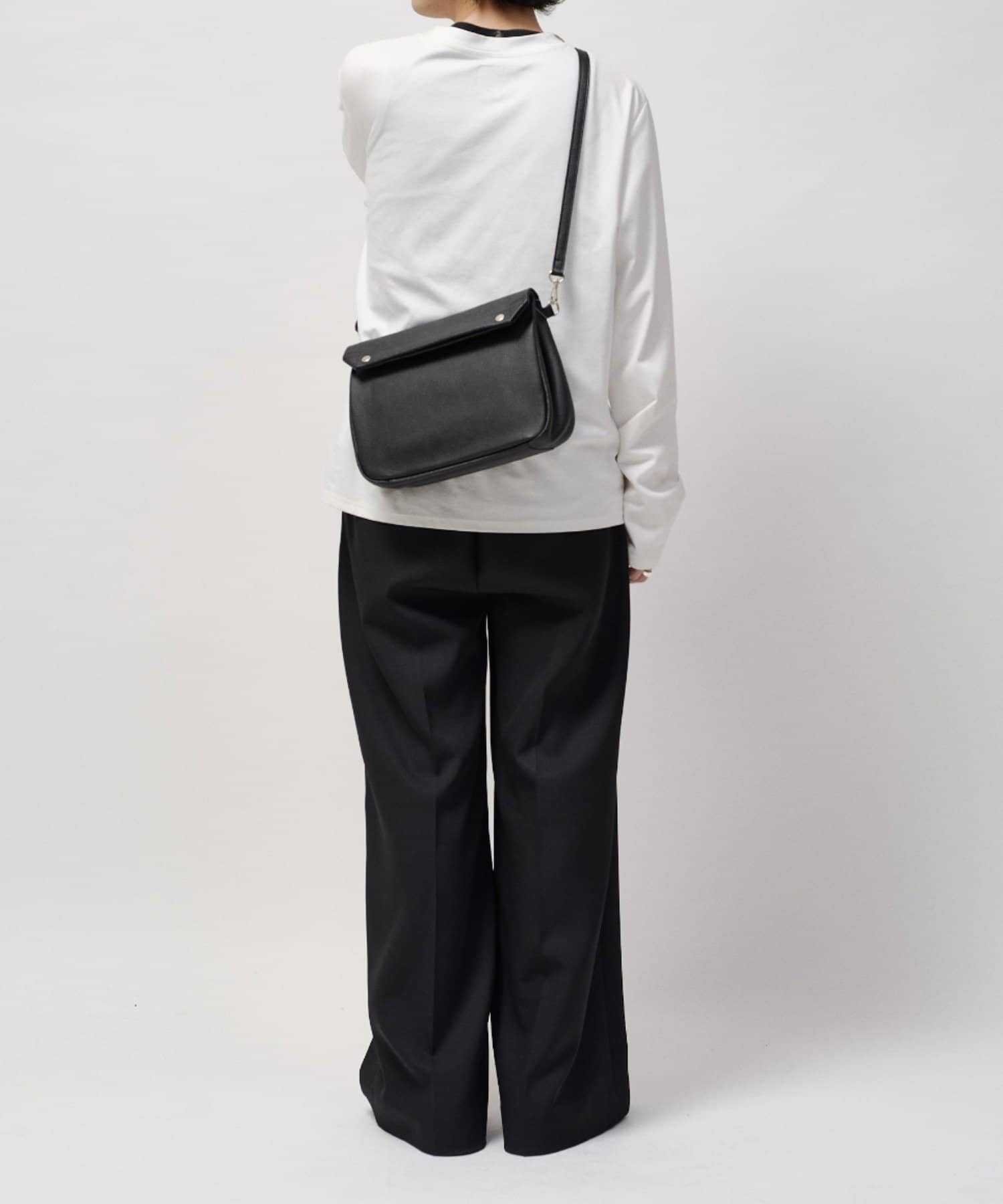 Lui's(ルイス) 【SLOW / スロウ】Gasmask Shoulder Bag - L