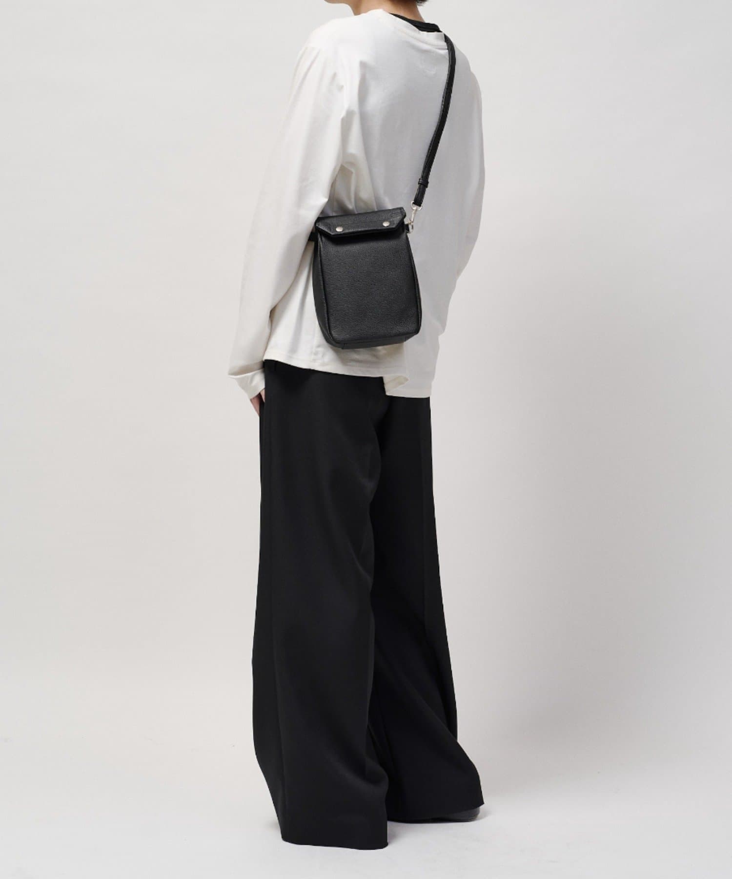 Lui's(ルイス) 【SLOW / スロウ】Gasmask Shoulder Bag - S