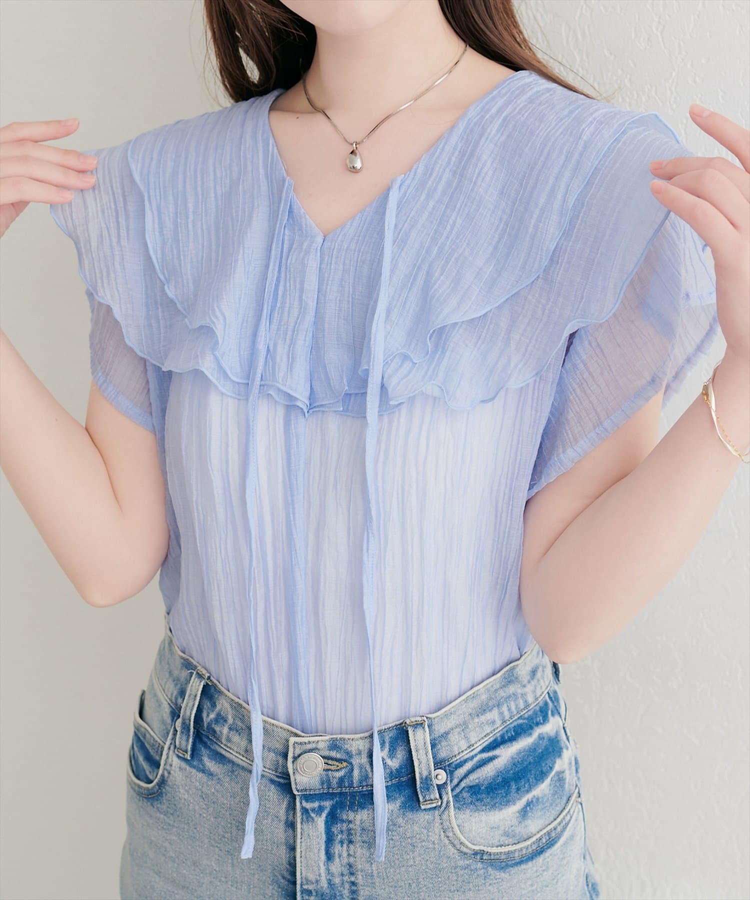 natural couture(ナチュラルクチュール) シアーワッシャーフリルブラウス