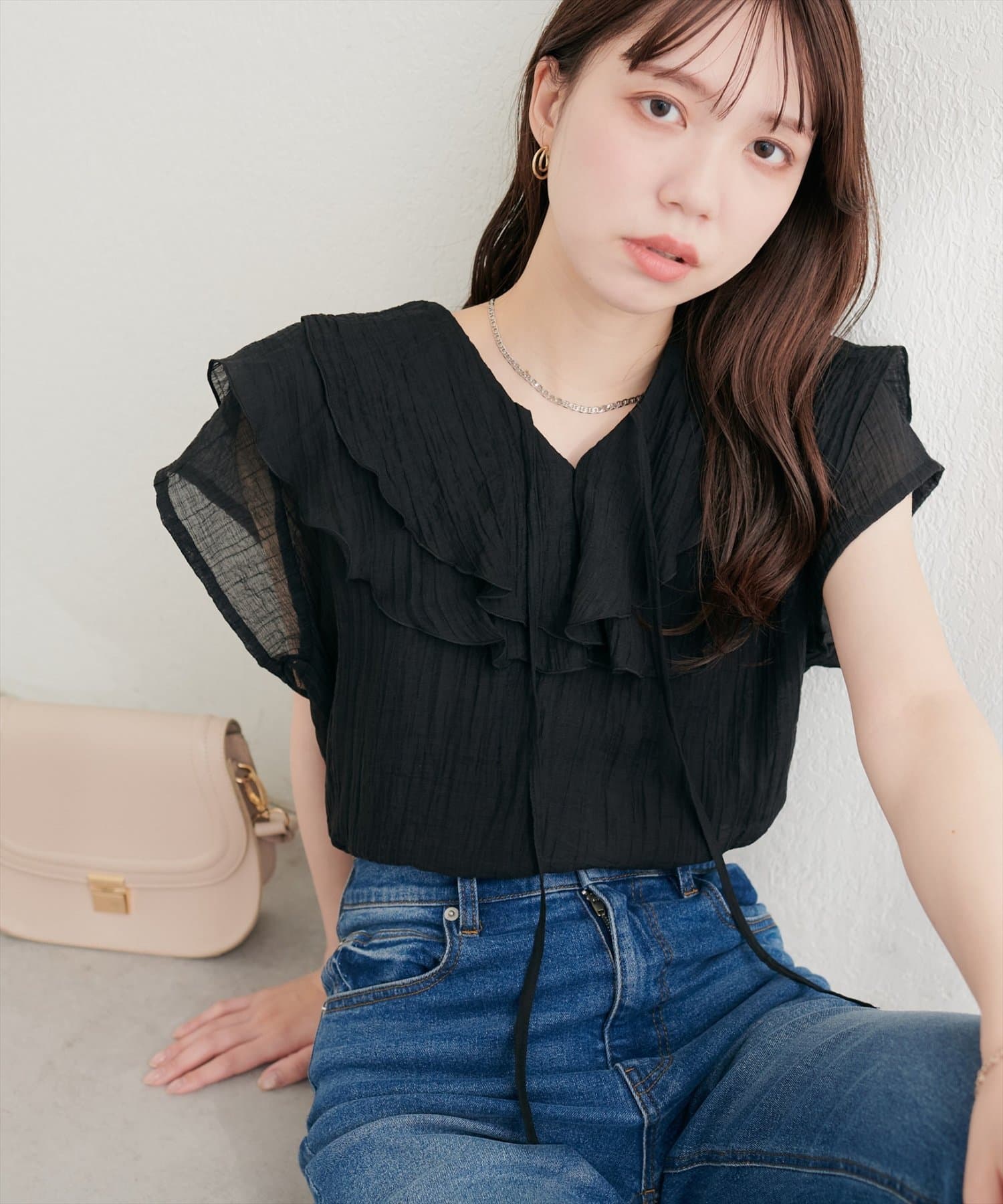 natural couture(ナチュラルクチュール) シアーワッシャーフリルブラウス