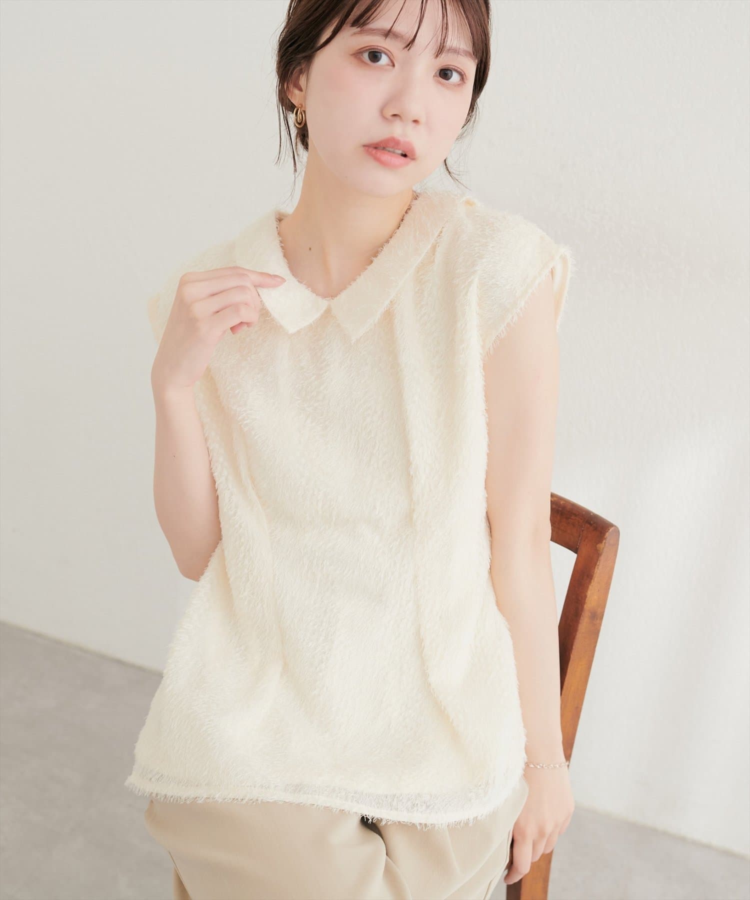 natural couture(ナチュラルクチュール) フリンジ衿付きペプラムブラウス