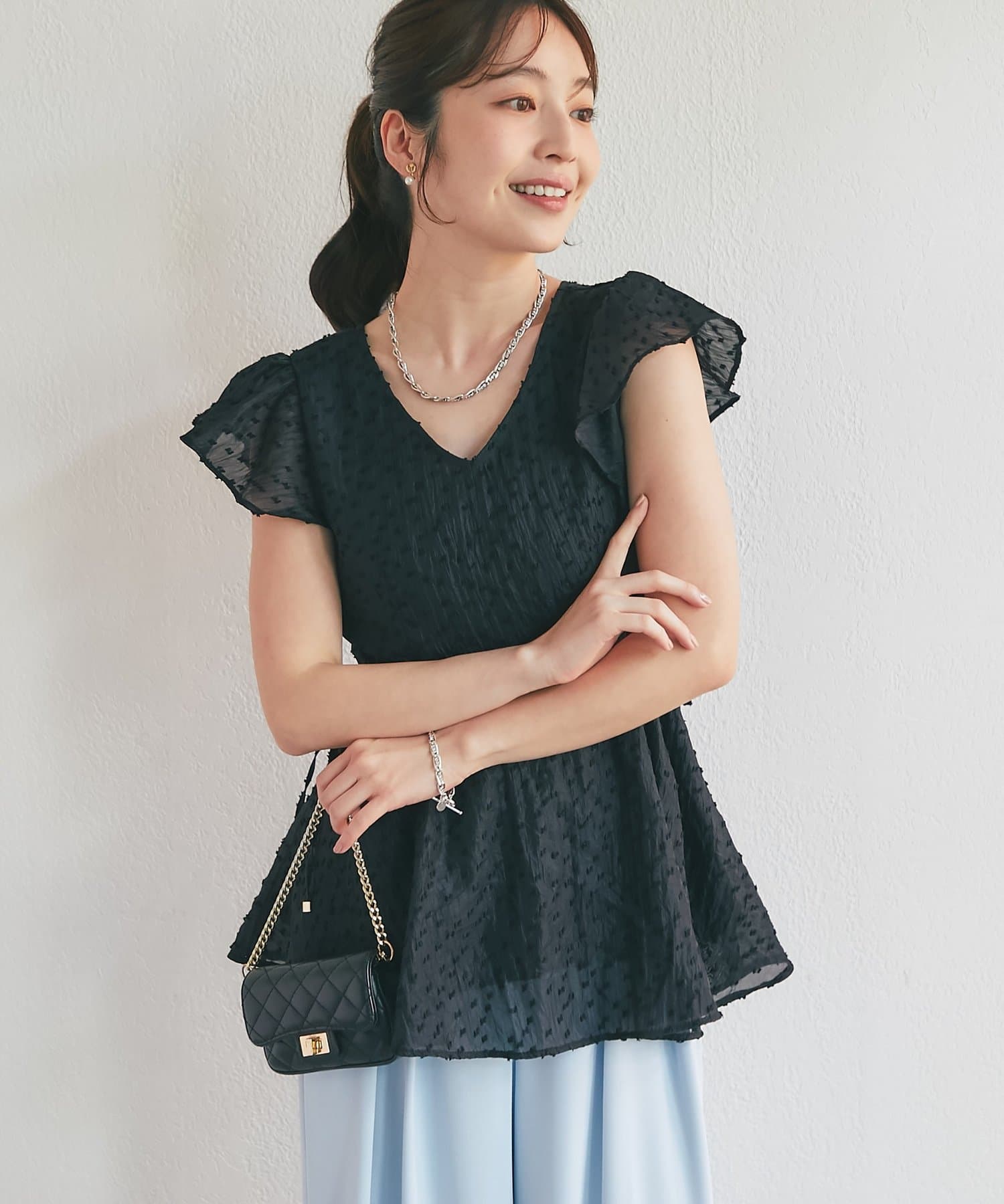 La boutique BonBon(ラブティックボンボン) カットドビーペプラムブラウス