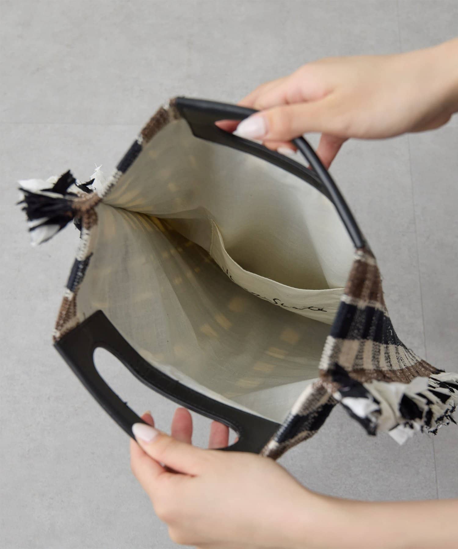Whim Gazette(ウィム ガゼット) 【Hoaw.】別注Bobura Rug TOTE