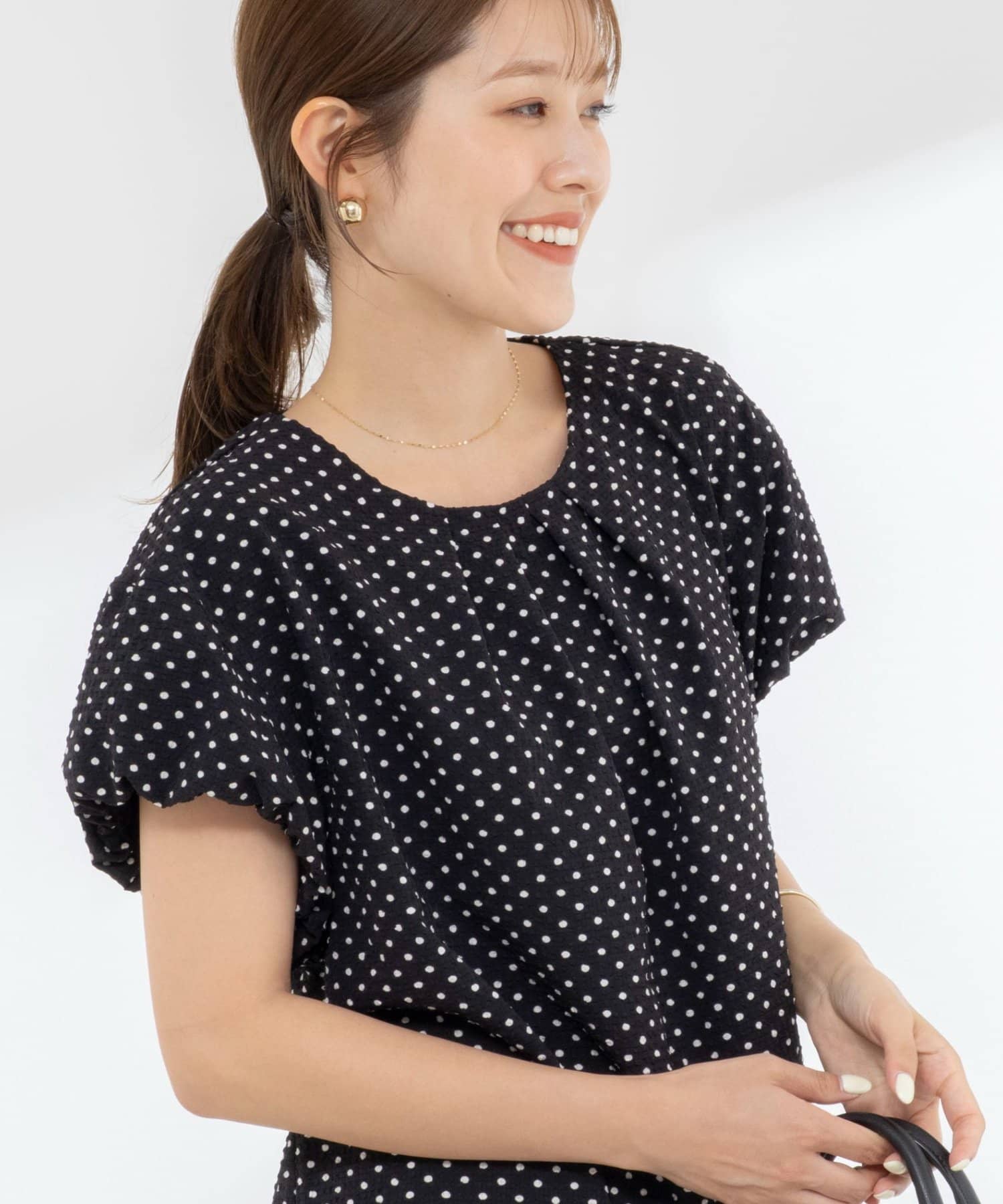 NOLLEY'S(ノーリーズ) 【WEB限定】ウォッシャブルサッカードット袖ギャザーブラウス