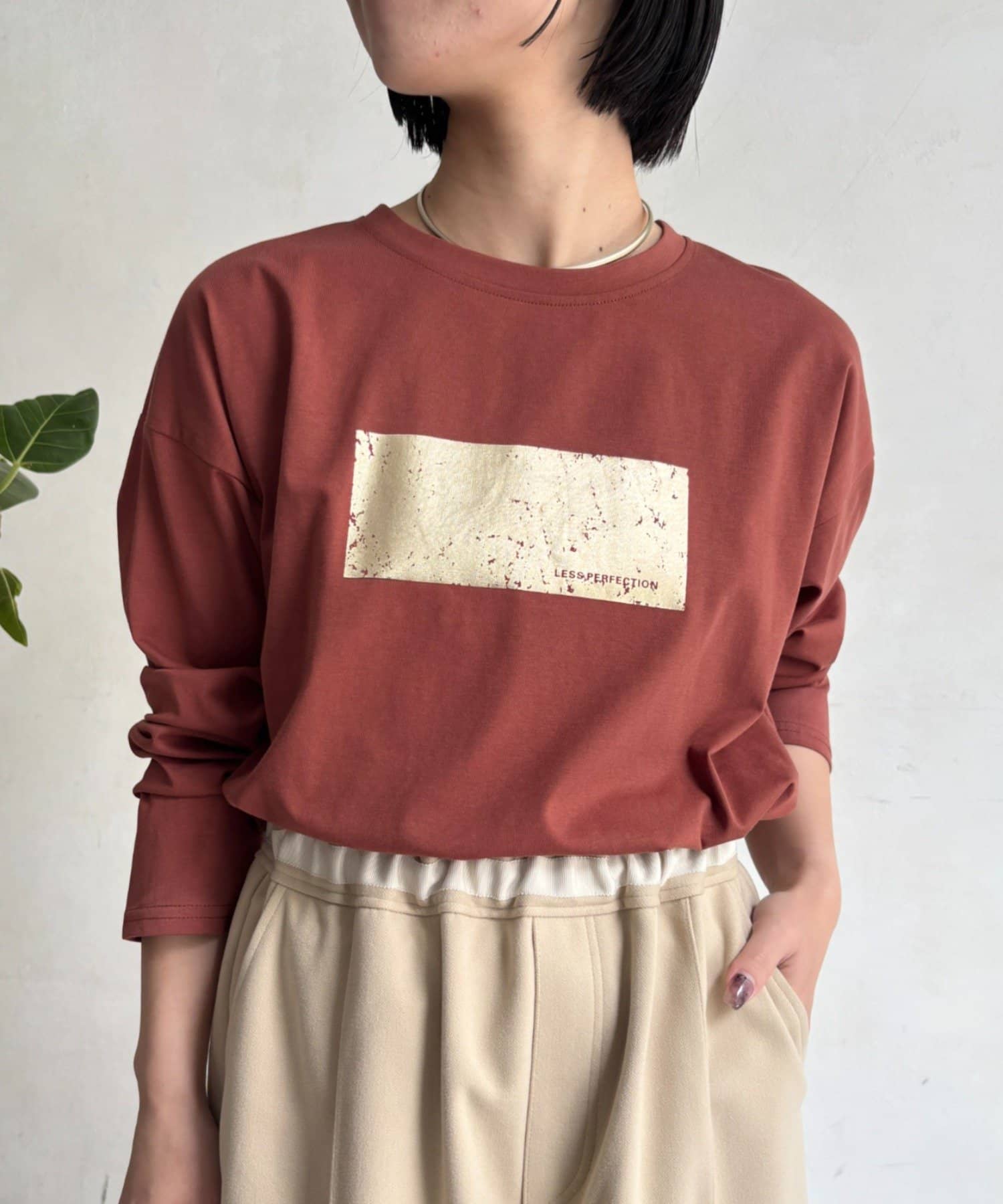 Jena　espace merveilleux(ジェナ　エスパスメルヴェイユ) 箔プリントカットソー