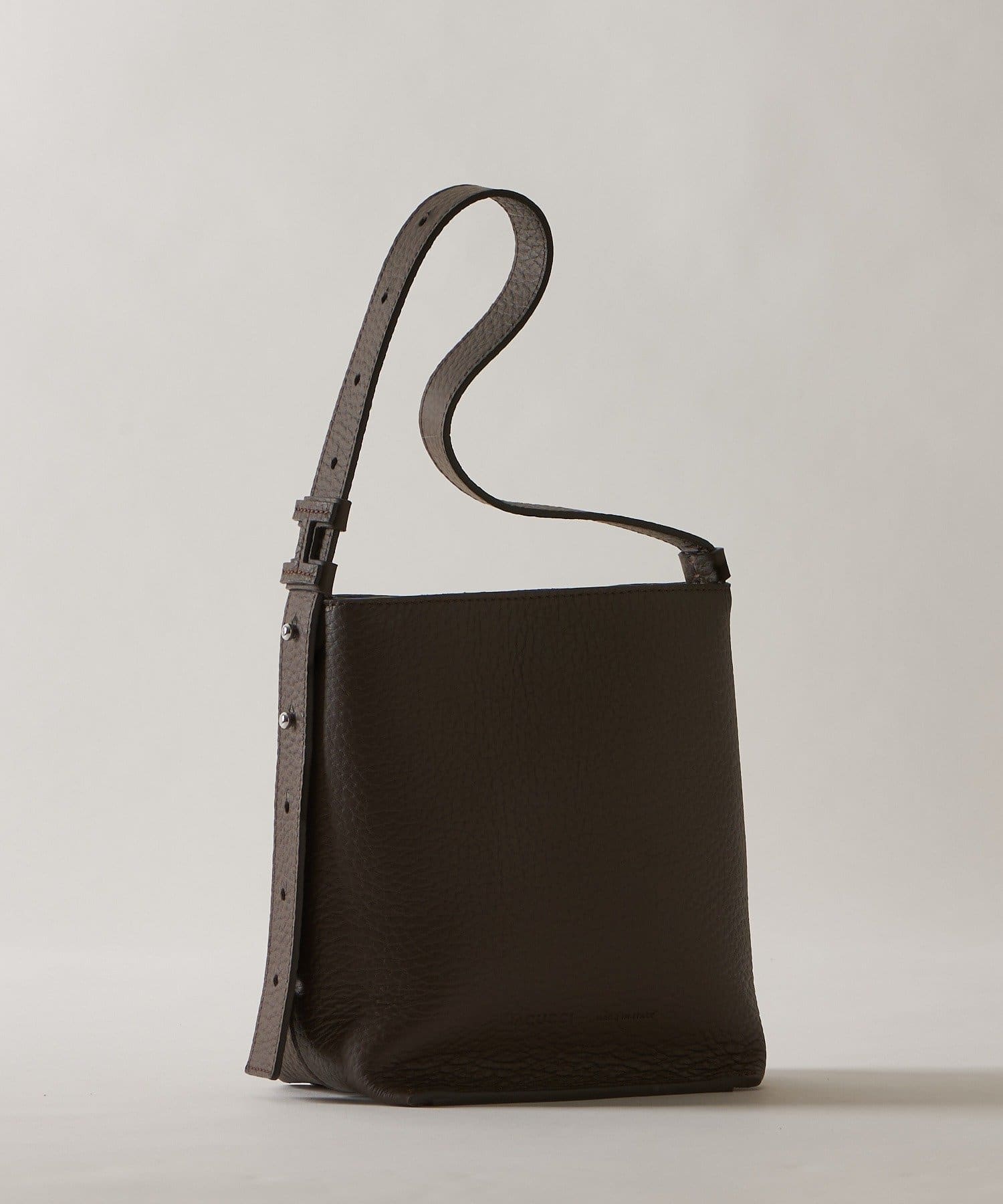 IACUCCI(イアクッチ) 【coming soon】トッレ ALCE