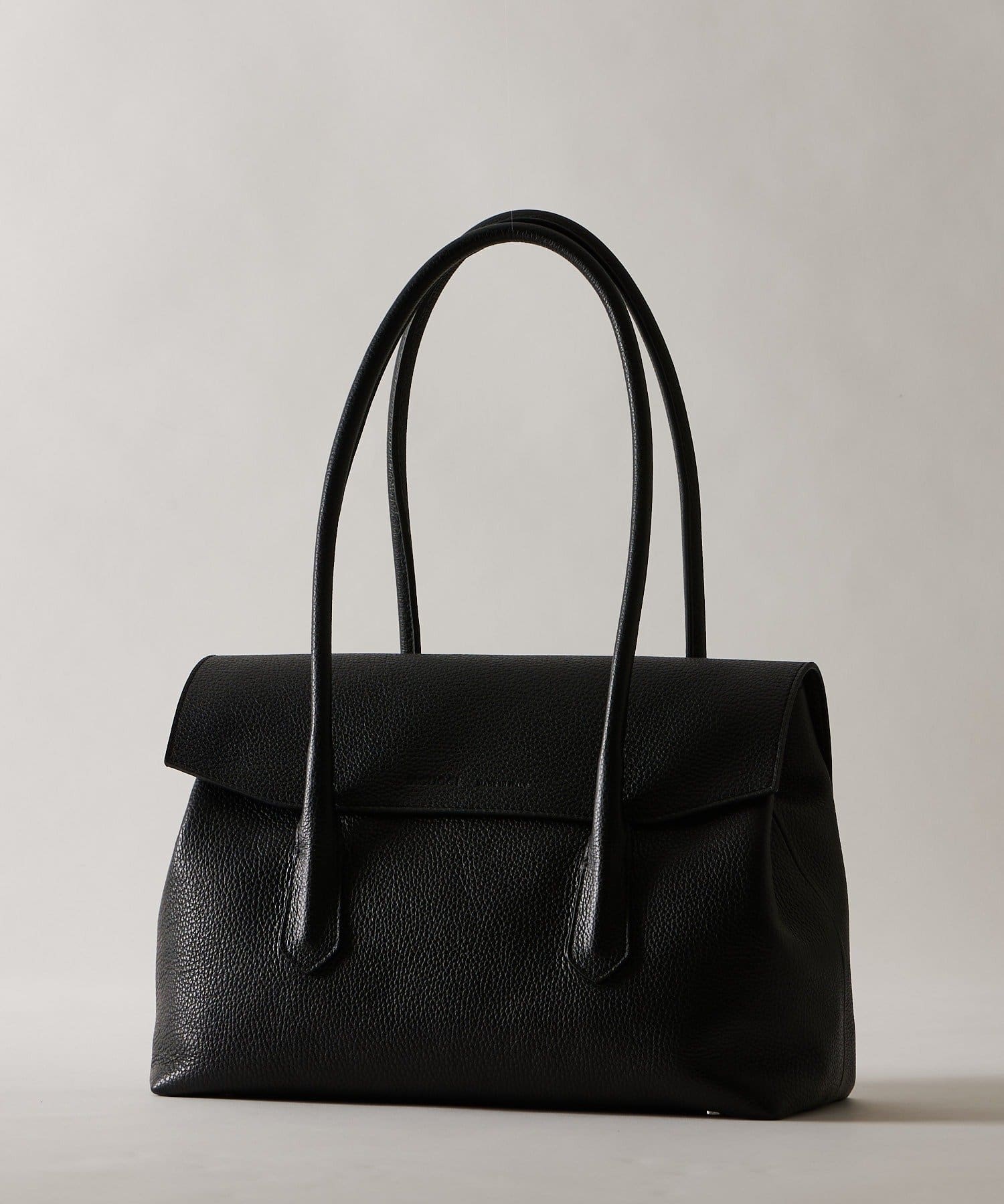 IACUCCI(イアクッチ) 【coming soon】パッセッジョ CERVO