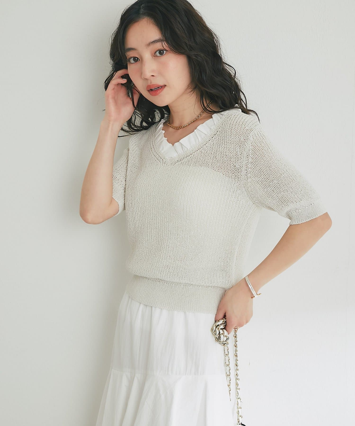 OUTLET(アウトレット) 【La boutique BonBon】ペーパーヤーンフリルVネックニット