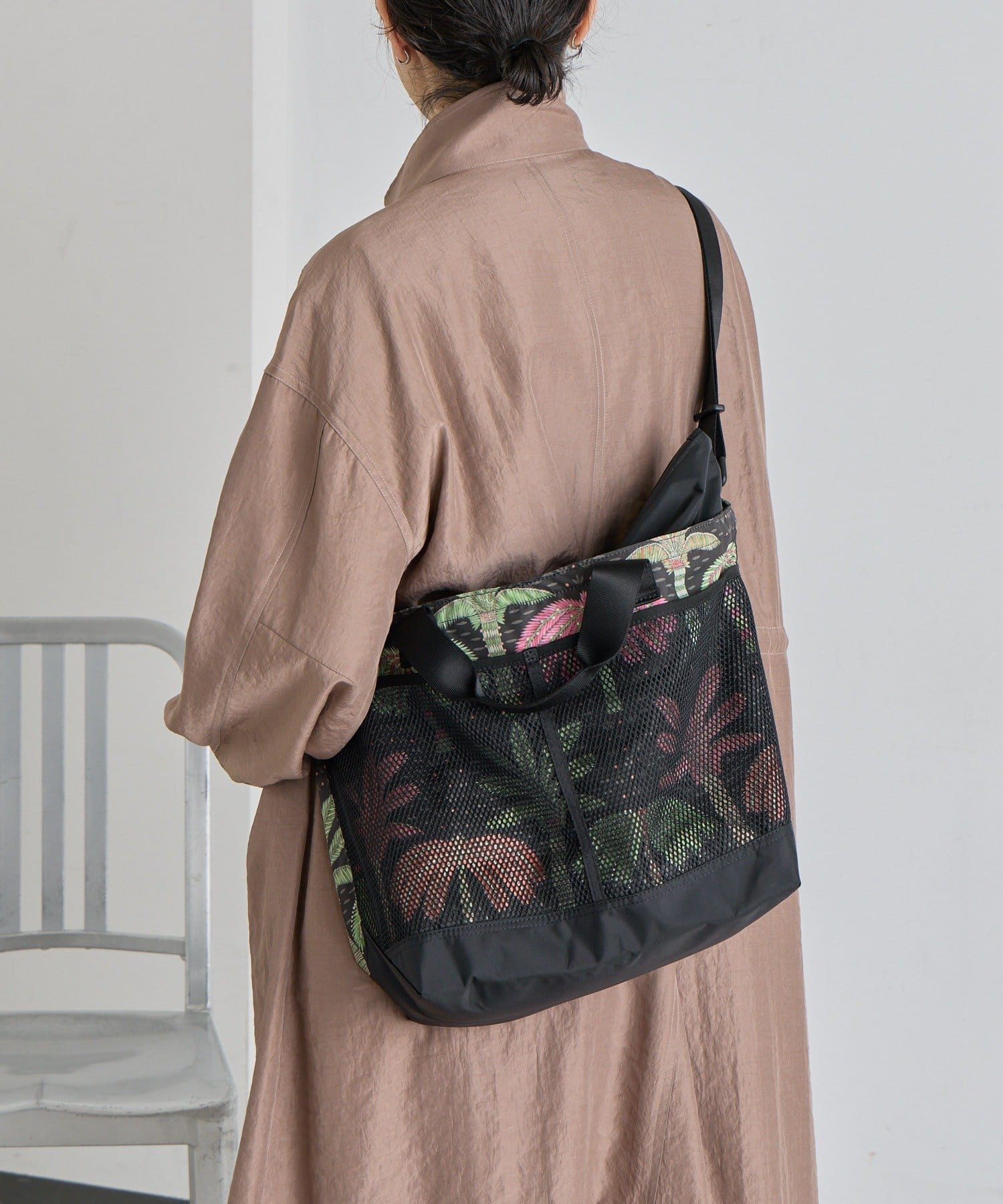 OUTLET(アウトレット) 【ear PAPILLONNER】sampo×earヤシ柄トートバッグ