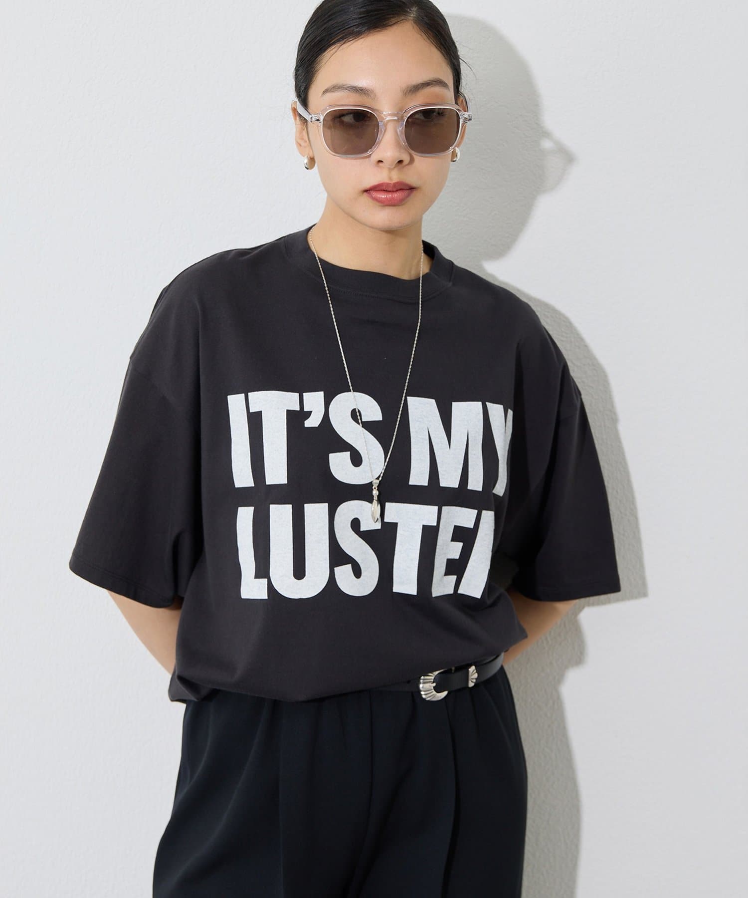 Whim Gazette(ウィム ガゼット) フロントロゴTシャツ