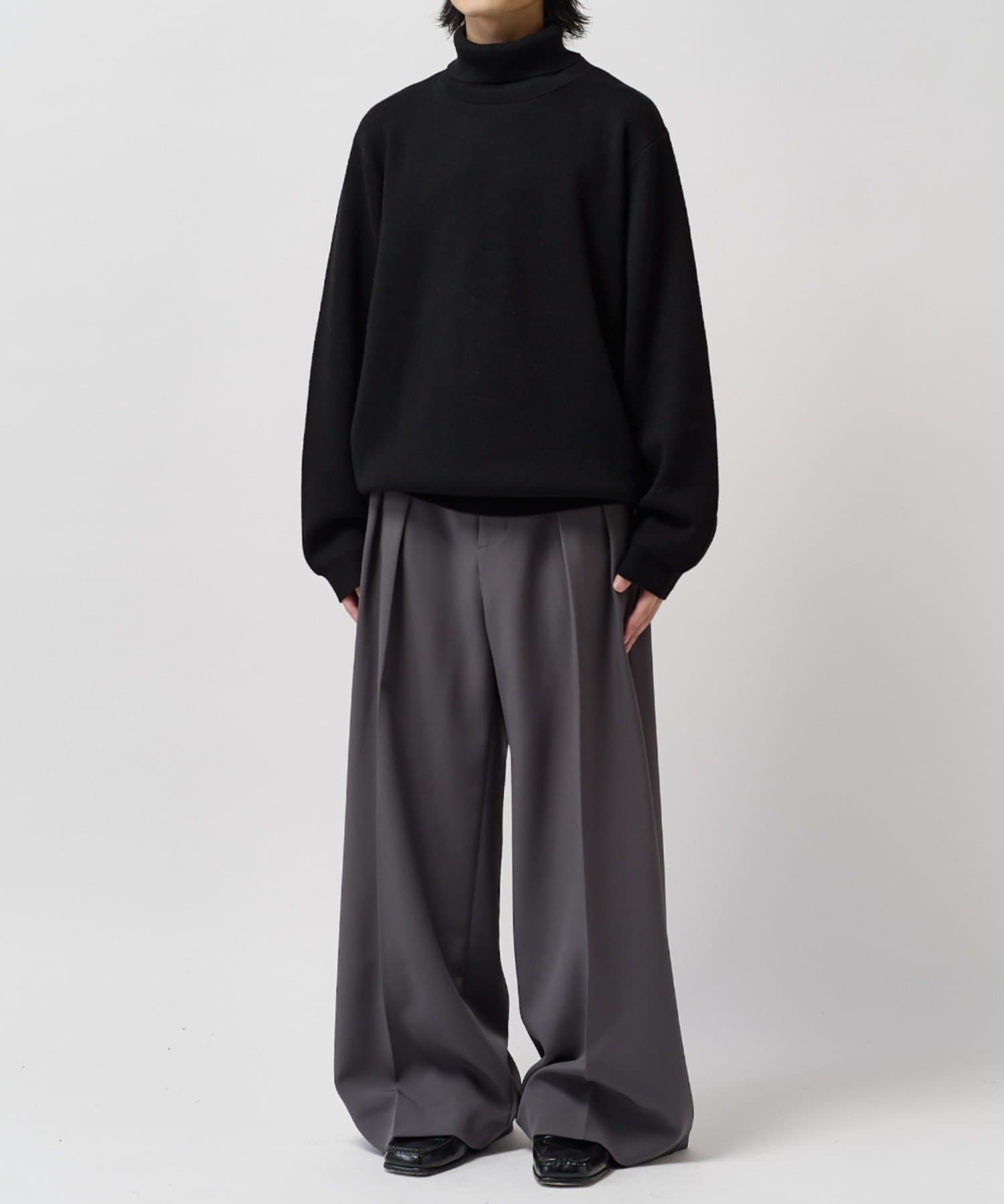 Lui's(ルイス) ウォッシャブルタートルネックニット