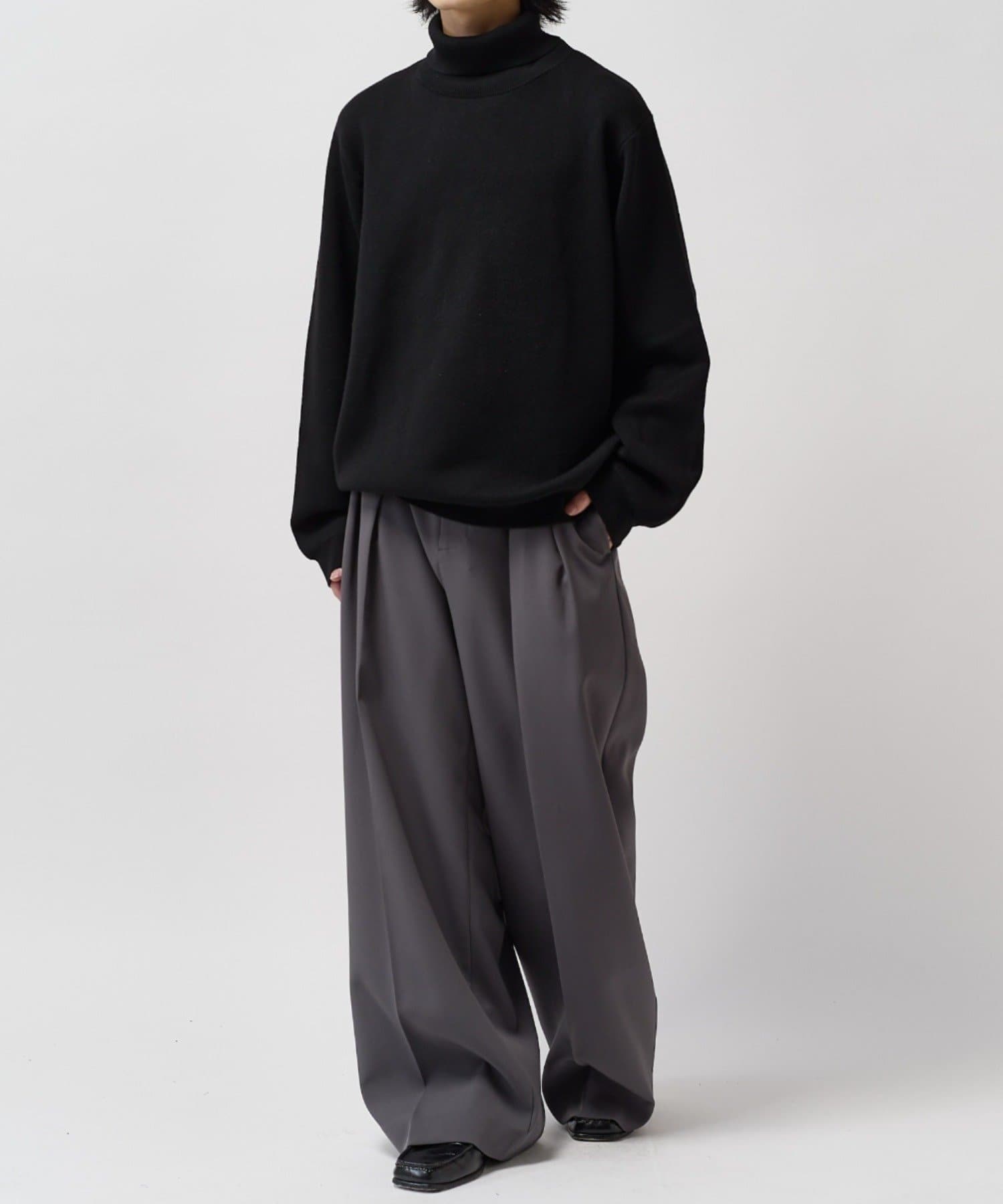 Lui's(ルイス) ウォッシャブルタートルネックニット