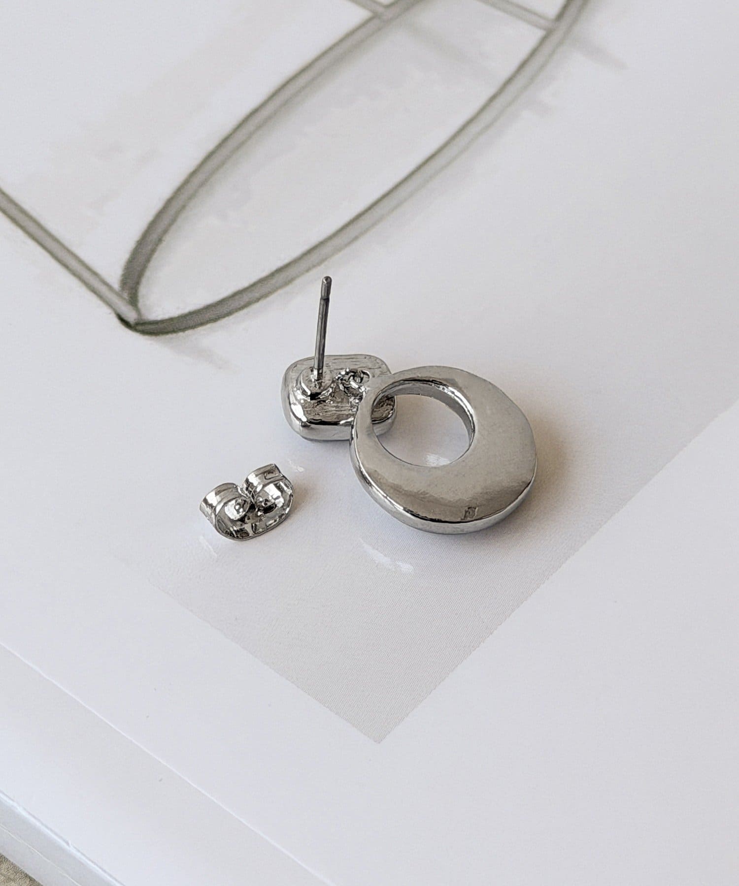3COINS(スリーコインズ) マーブルユレピアス