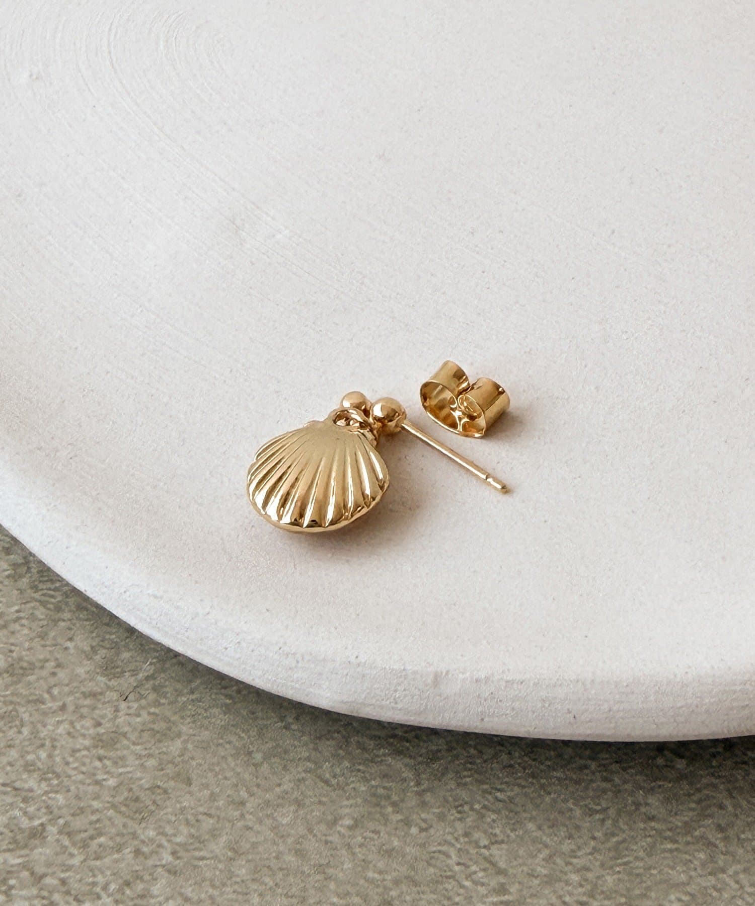 3COINS(スリーコインズ) メタルエポシェルピアス