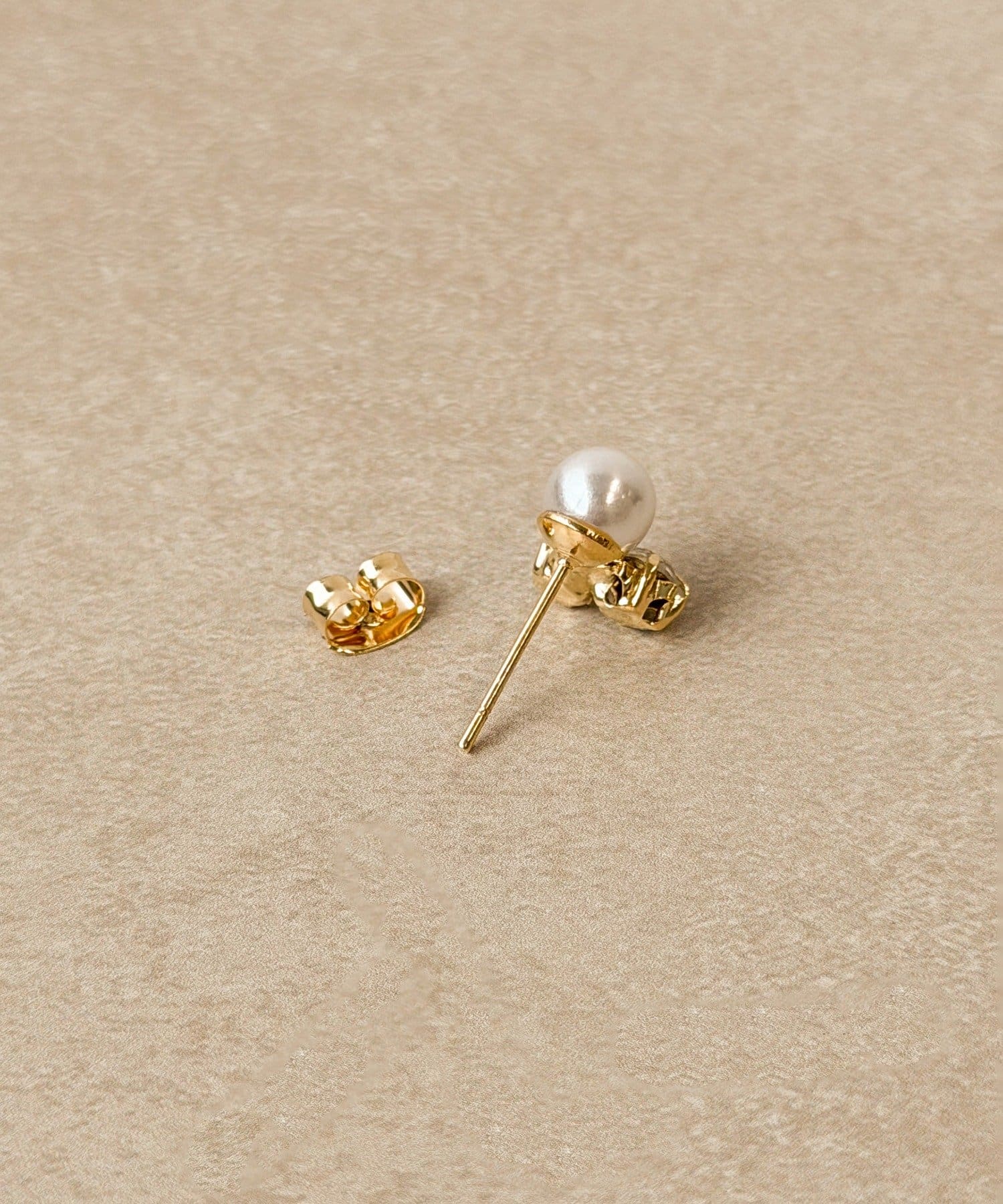 3COINS(スリーコインズ) ビジューピアス