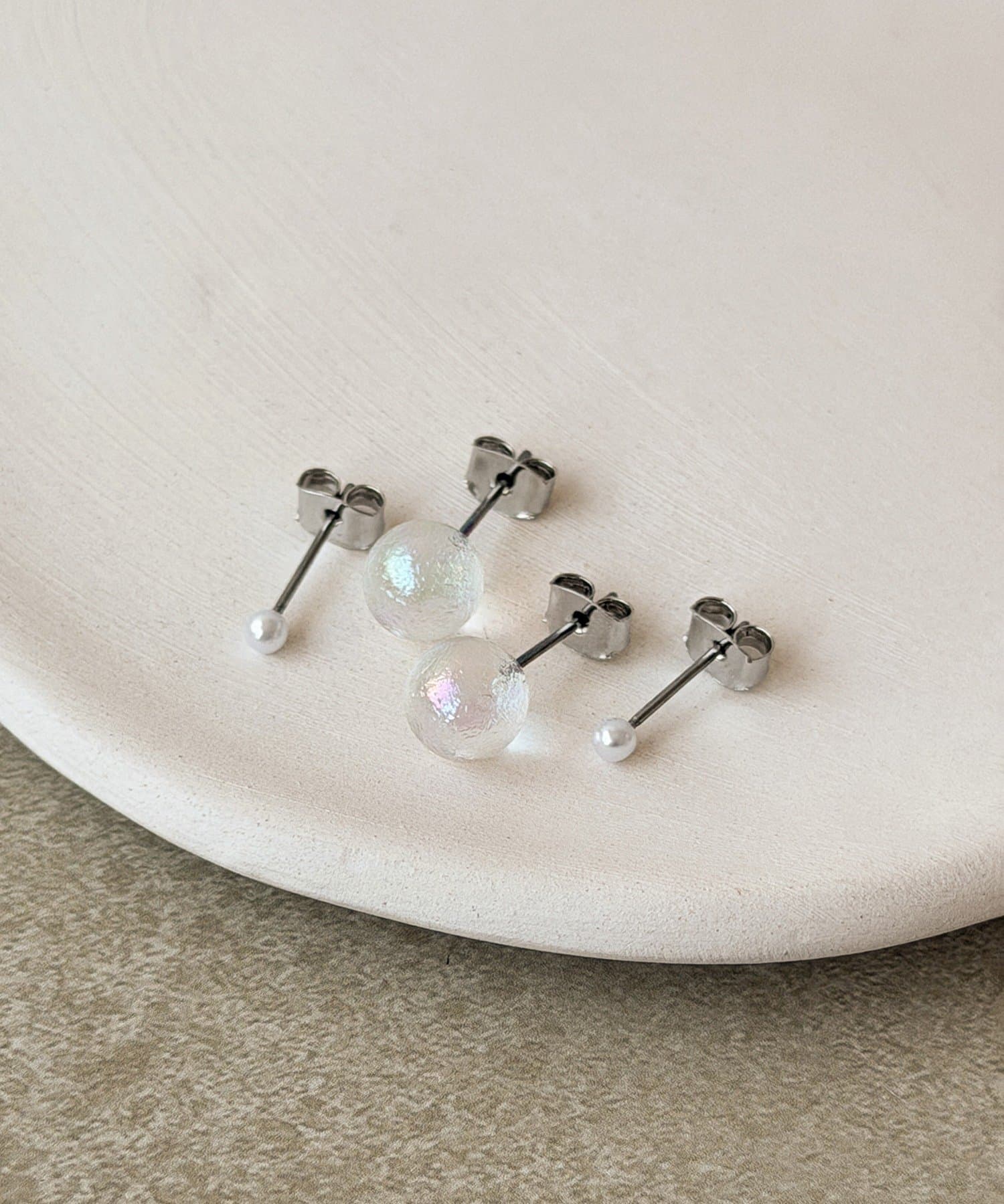 3COINS(スリーコインズ) パールボールピアス4個セット