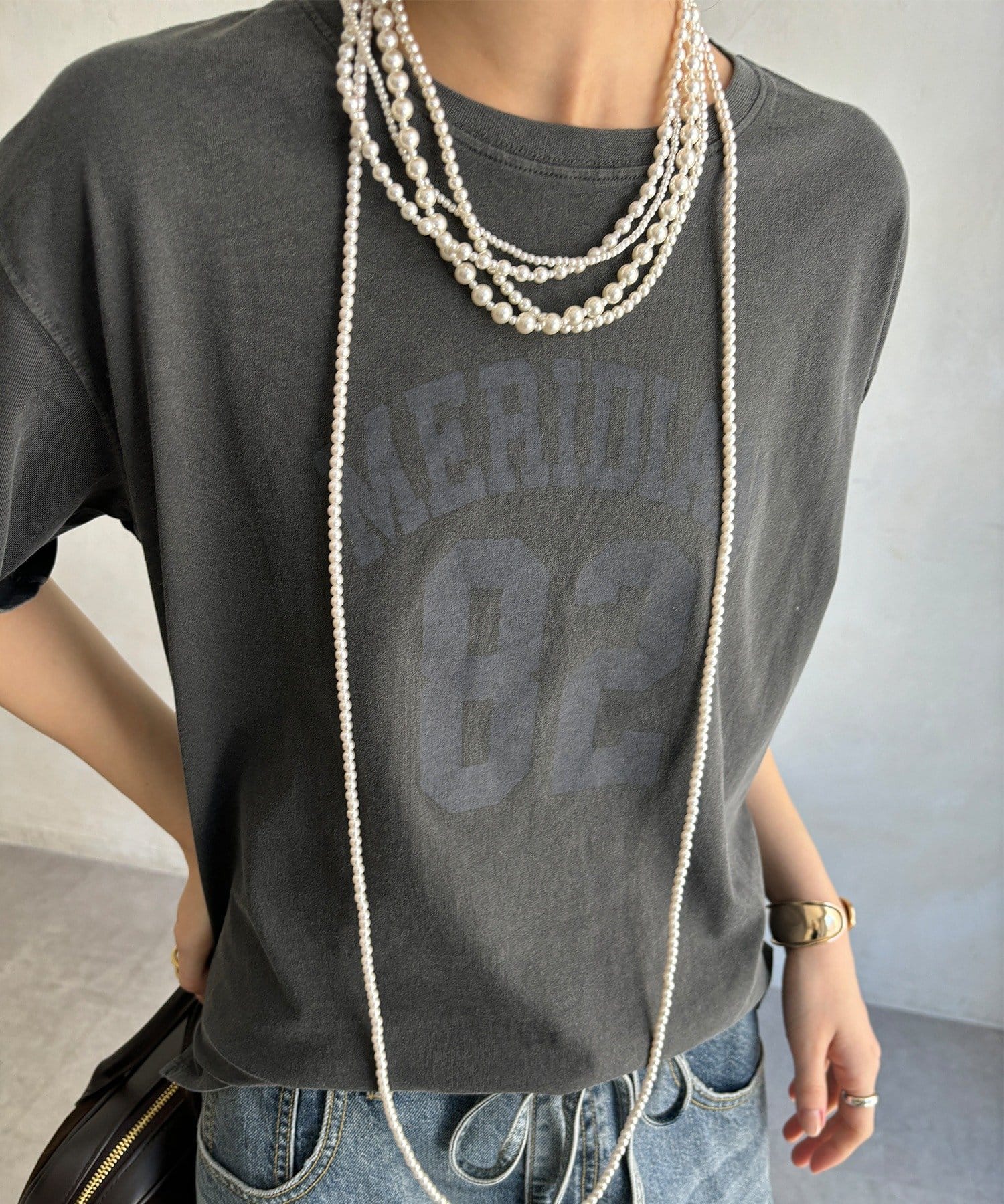 DOUDOU(ドゥドゥ) 【WEB限定】カレッジナンバーロゴTEE