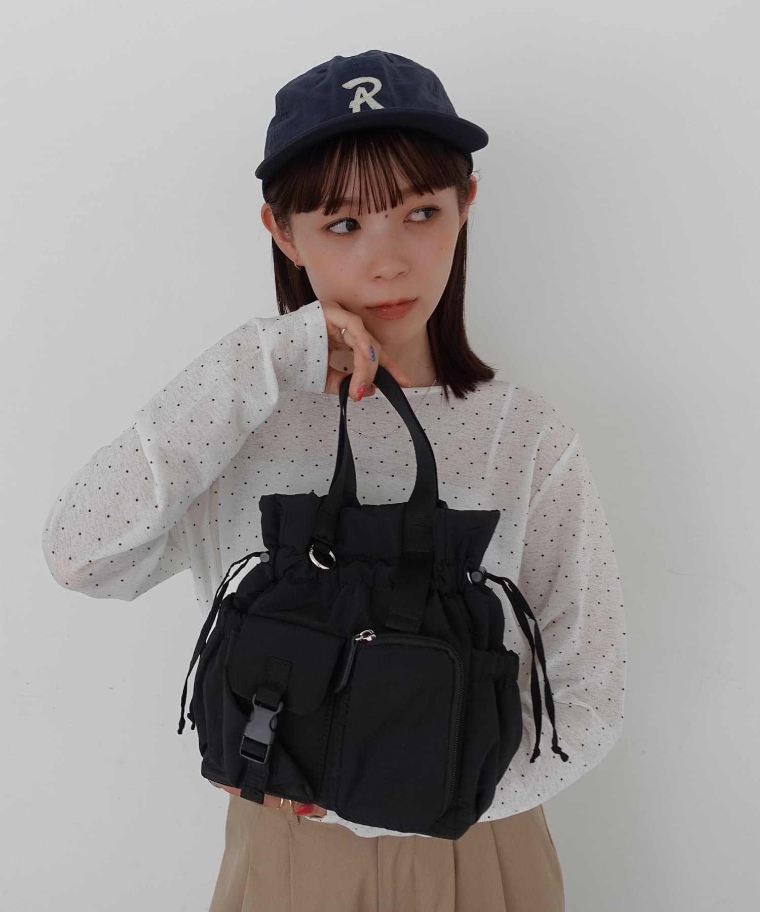 DISCOAT(ディスコート) 【いろんな使い方ができる！】ユーティリティパフィドロストショルダーバッグ