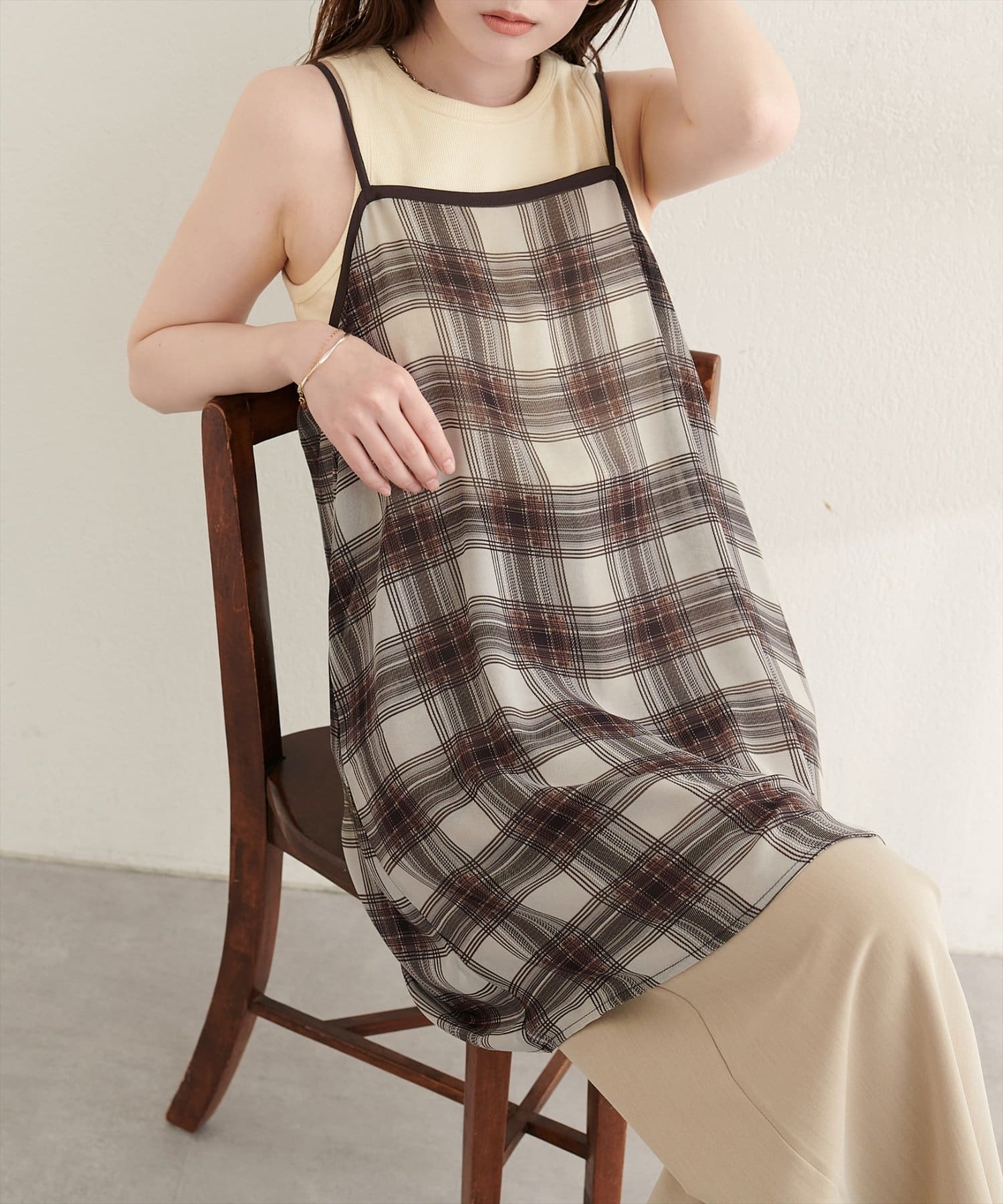 natural couture(ナチュラルクチュール) シアーオンブレチェックチュニックキャミ
